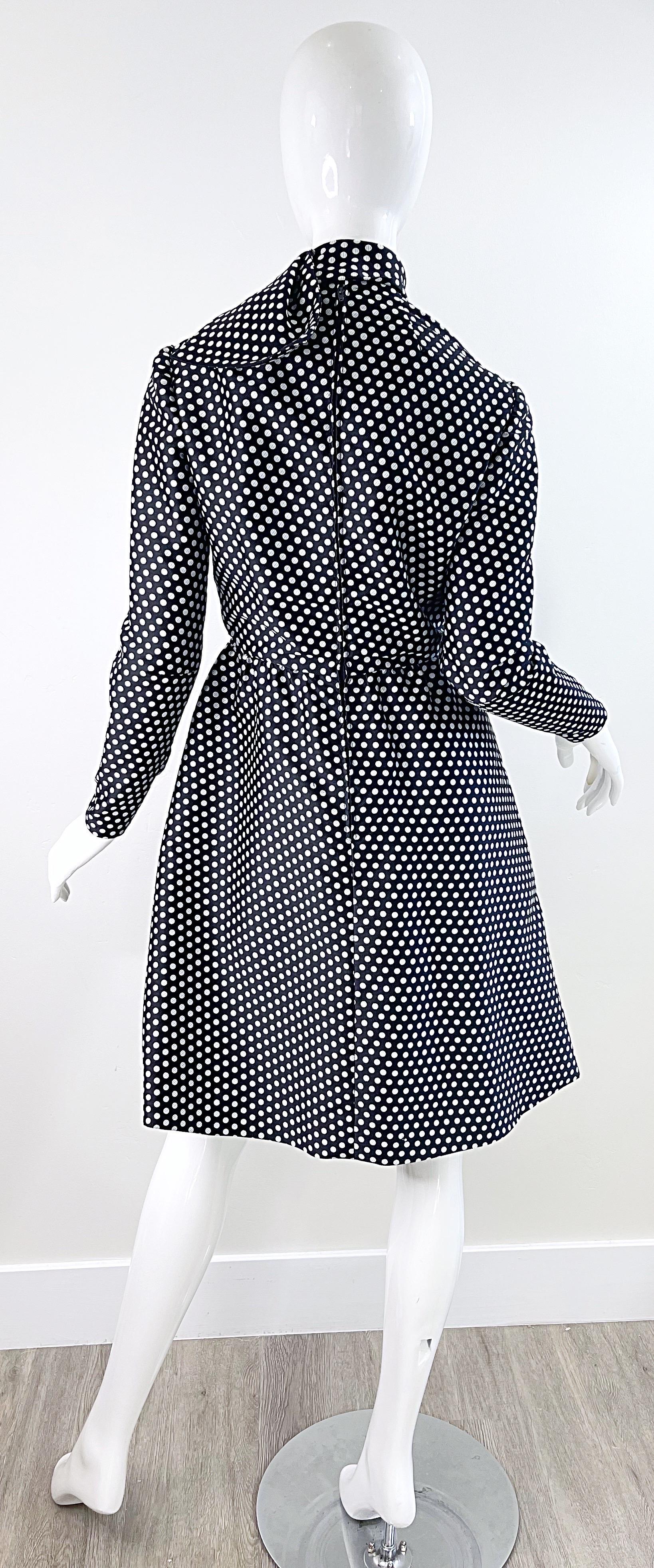 1960s Geoffrey Beene Black and White Vintage 60s Silk A Line Vintage 60s Dress For Sale 5