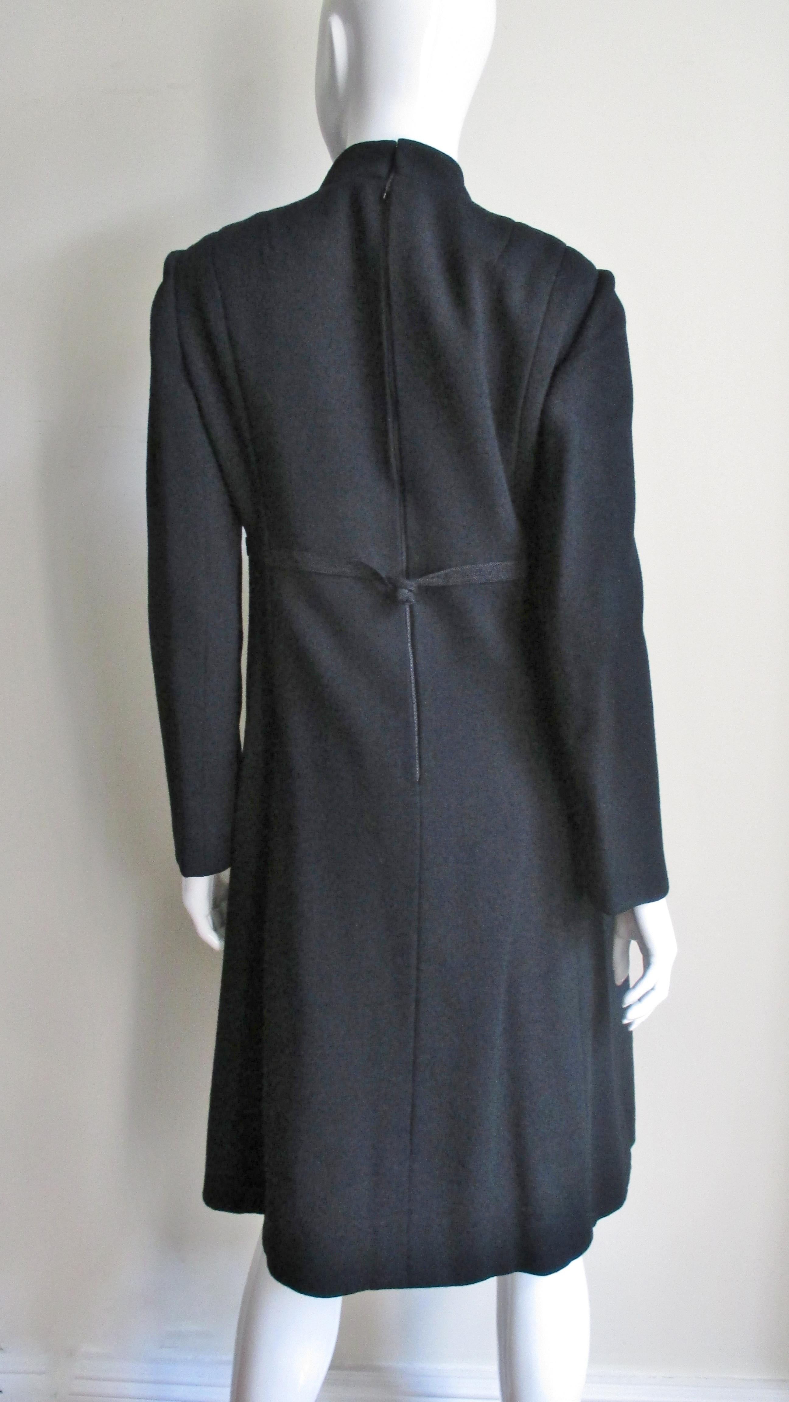 Geoffrey Beene 1960s Dress with Silk Knot Detail  2