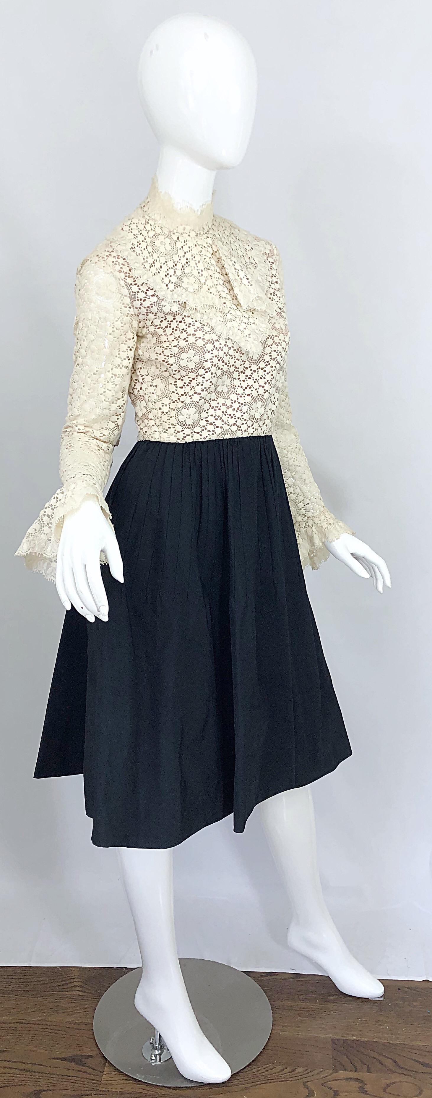 1960s Geoffrey Beene Ivory Crochet and Black Silk Taffeta Vintage 60s Dress For Sale 4