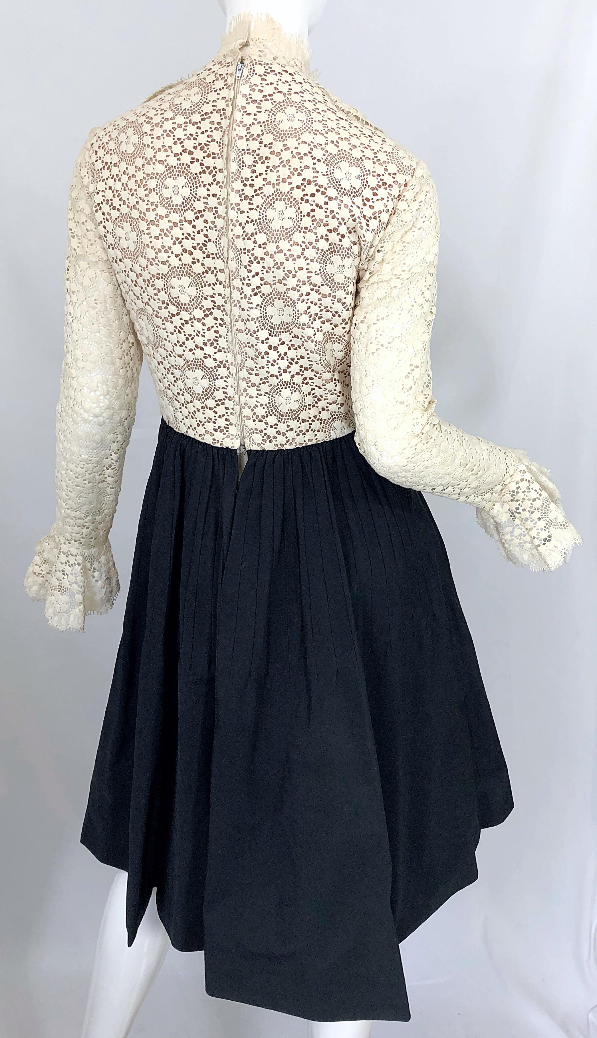 1960s Geoffrey Beene Ivory Crochet and Black Silk Taffeta Vintage 60s Dress For Sale 5