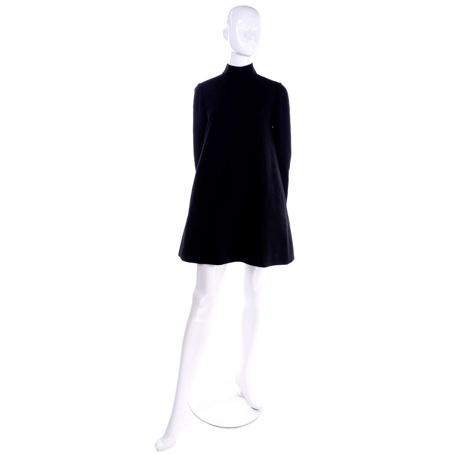 1960s Geoffrey Beene Vintage Black Knit Mini Tent Dress With Wide Belt In Excellent Condition In Portland, OR