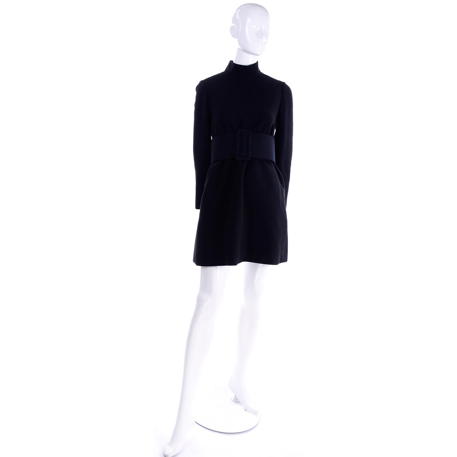 Women's 1960s Geoffrey Beene Vintage Black Knit Mini Tent Dress With Wide Belt