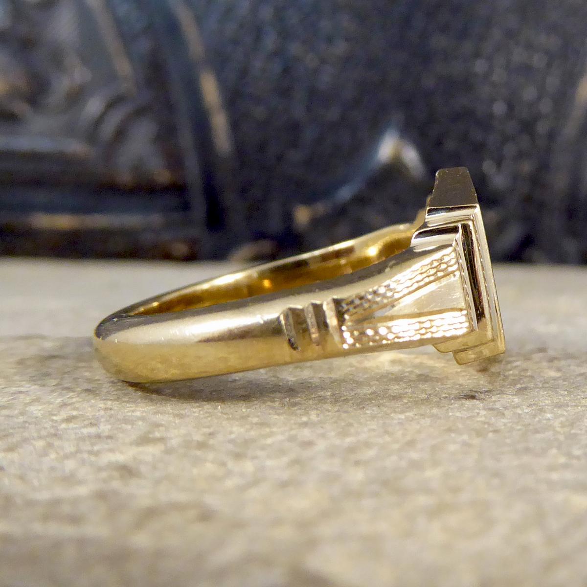 Art Deco 1960s Geometric Detailed Signet Ring in 9 Carat Yellow Gold