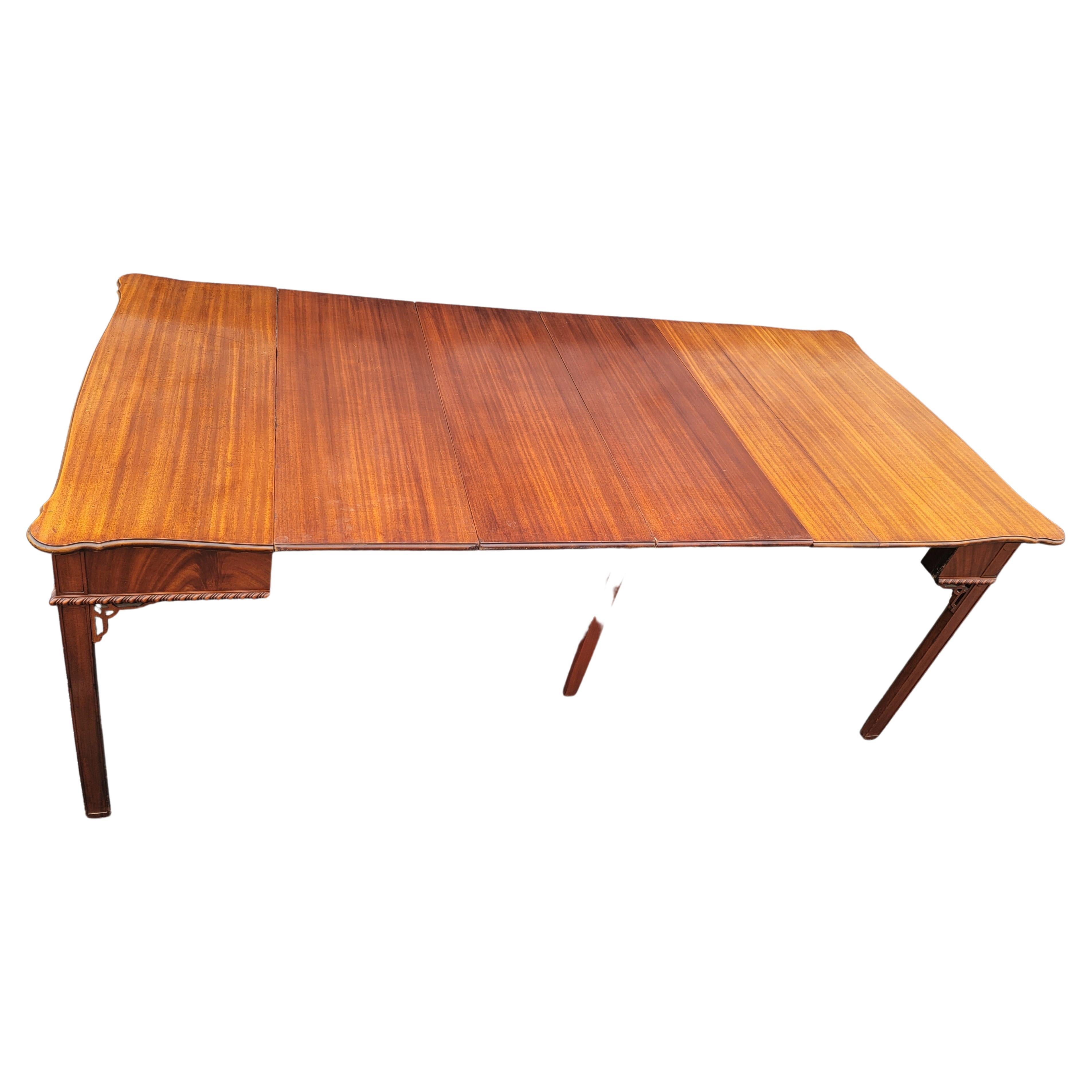 1960s George III Style Mahogany Extension Console Table Dining Table w/ 3 Leaves For Sale 4