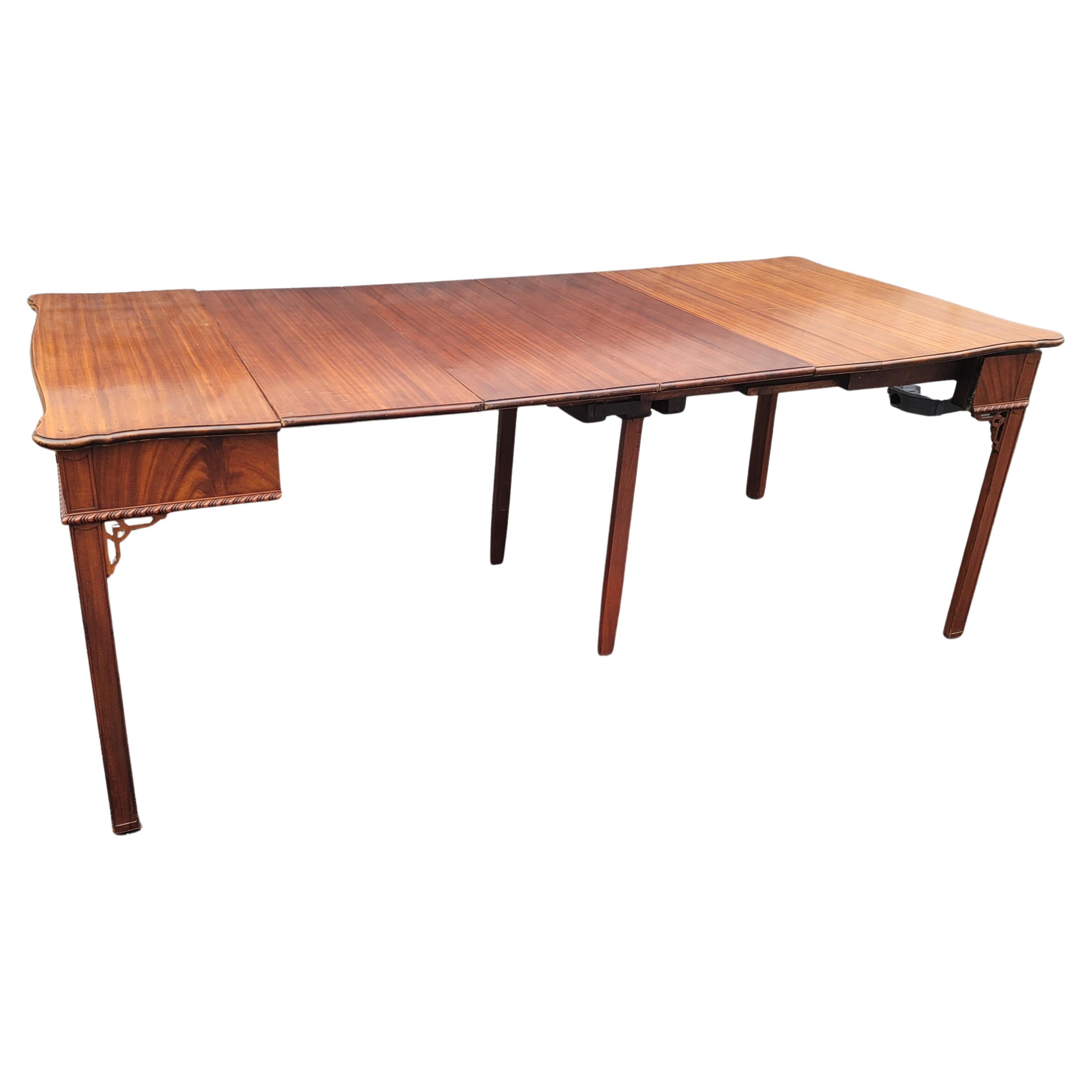 1960s George III Style Mahogany Extension Console Table Dining Table w/ 3 Leaves For Sale 5