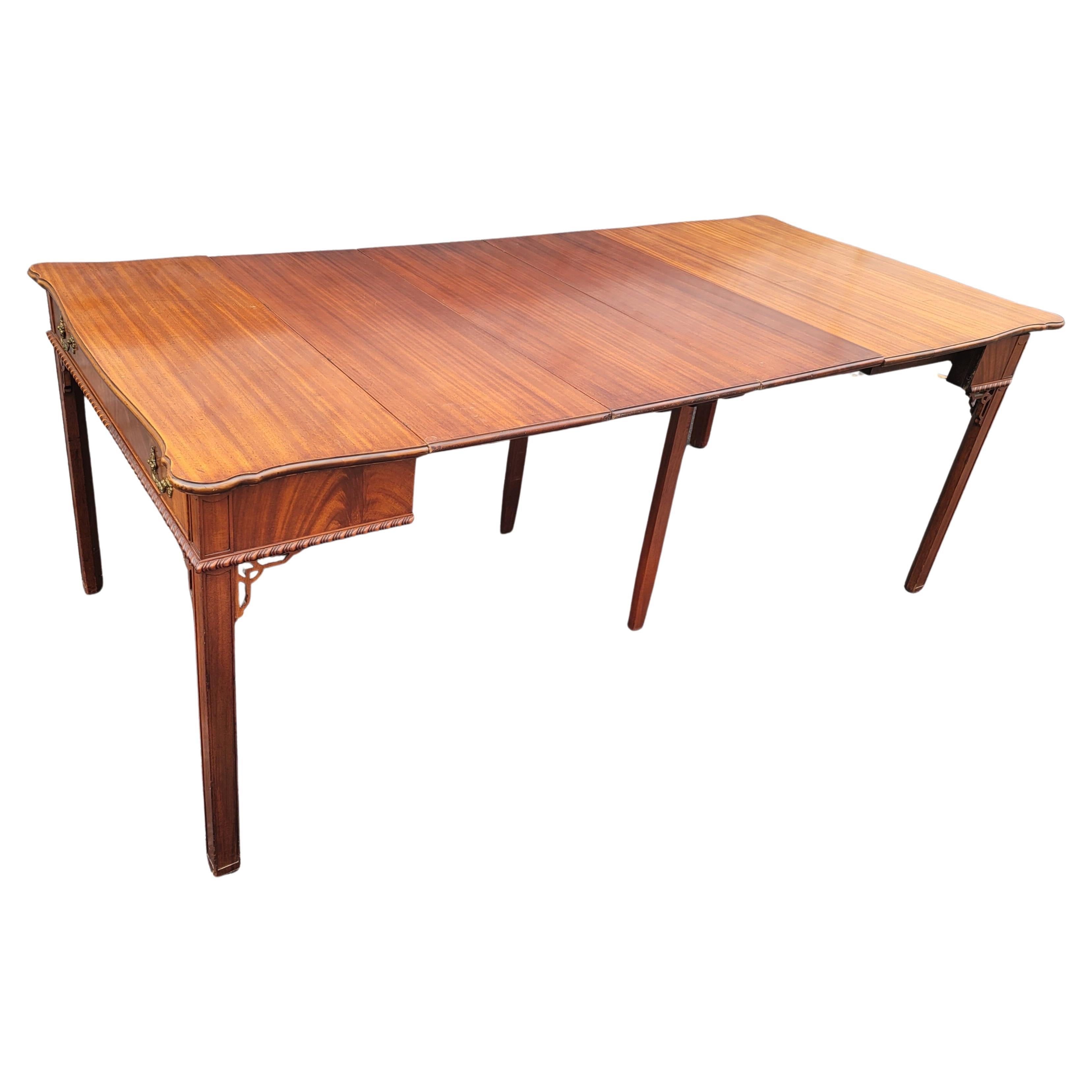 1960s George III Style Mahogany Extension Console Table Dining Table w/ 3 Leaves For Sale 2