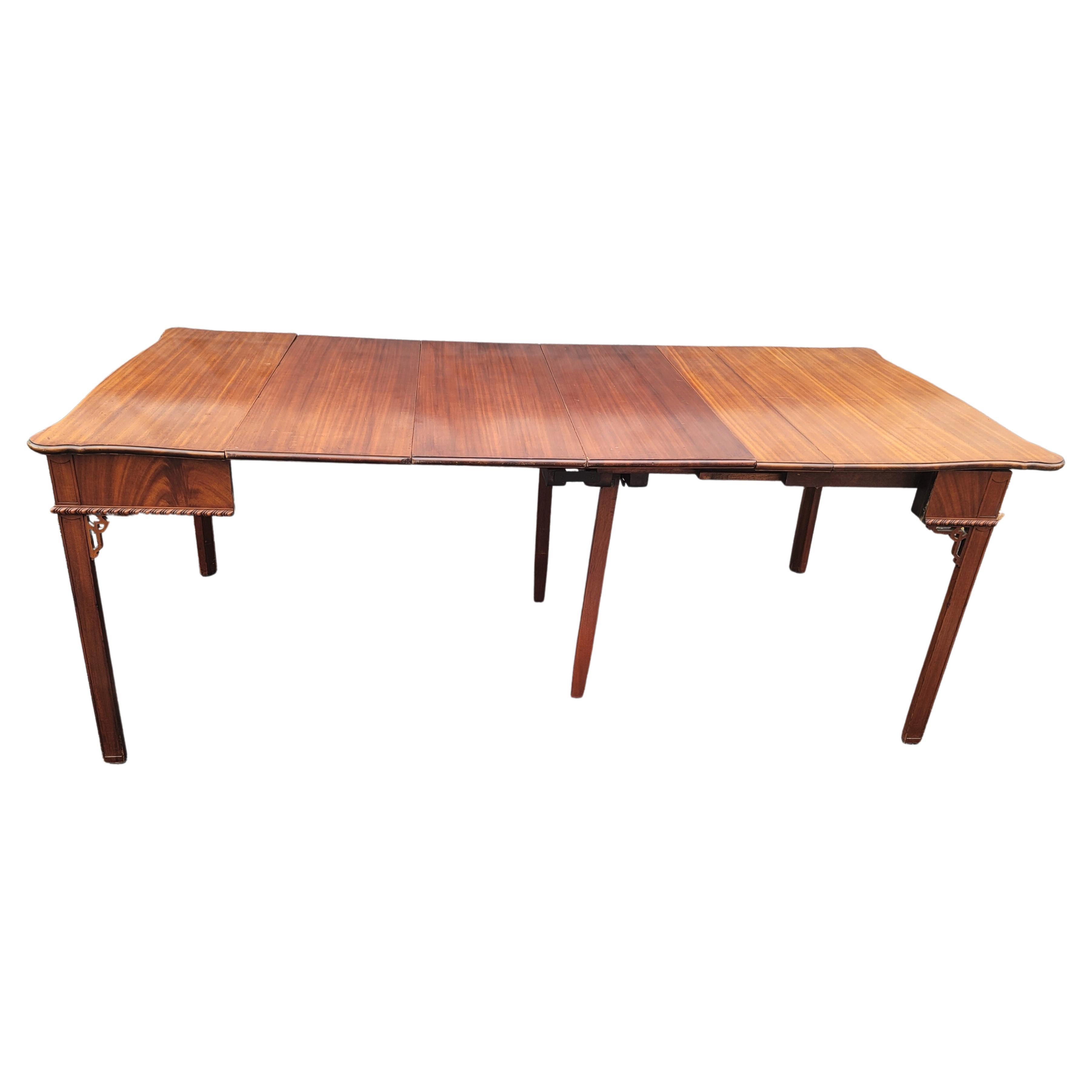 1960s George III Style Mahogany Extension Console Table Dining Table w/ 3 Leaves For Sale 3