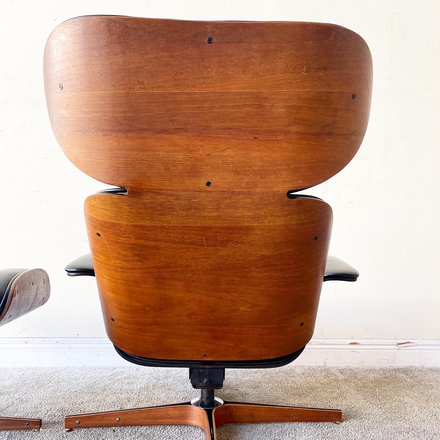 1960s George Mulhauser for Plycraft 'Mr. Chair' Lounge Chair and Ottoman In Good Condition In Delray Beach, FL