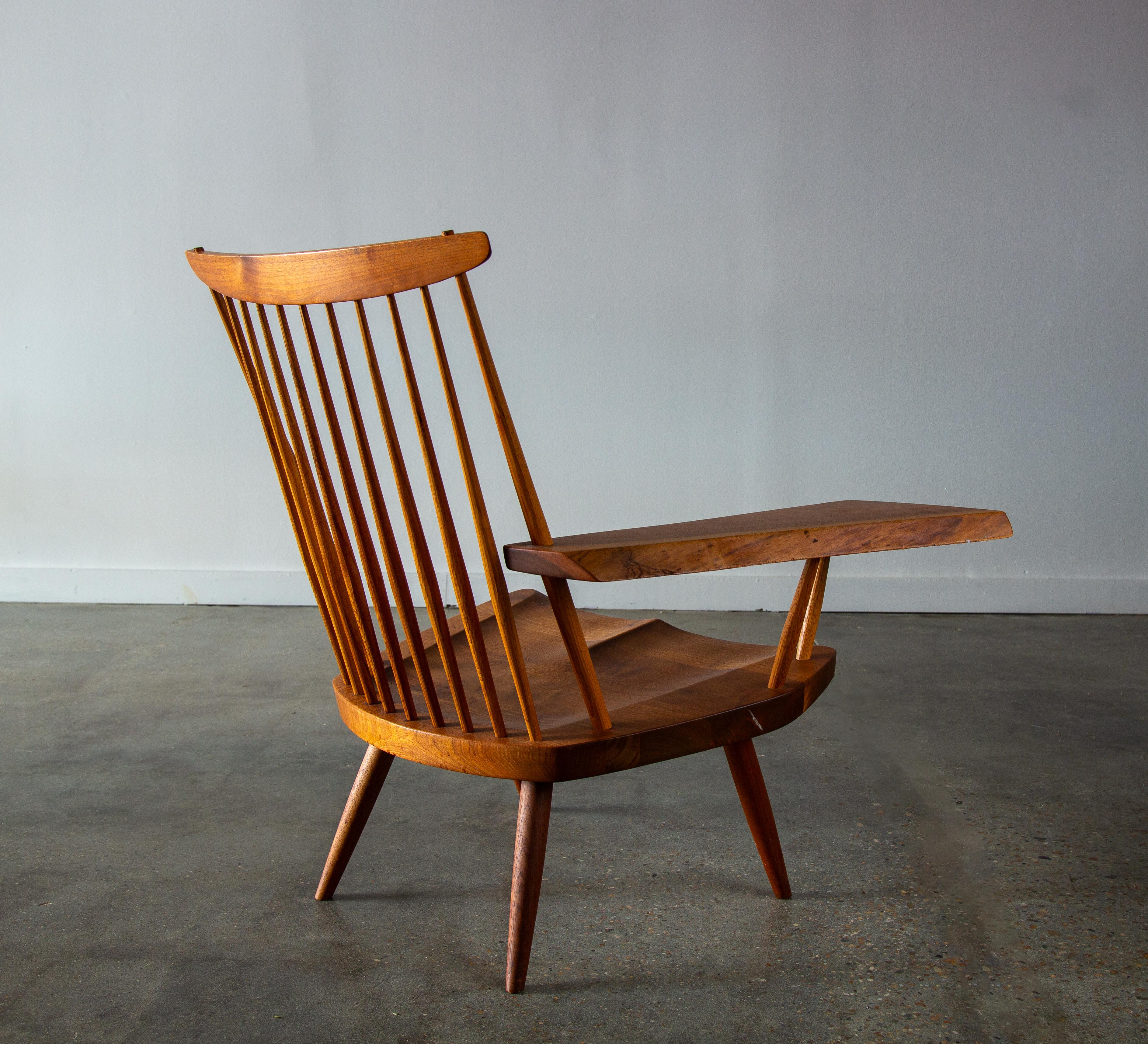 American 1975 George Nakashima Studio Lounge Chair with Free Form Arm Walnut and Hickory For Sale