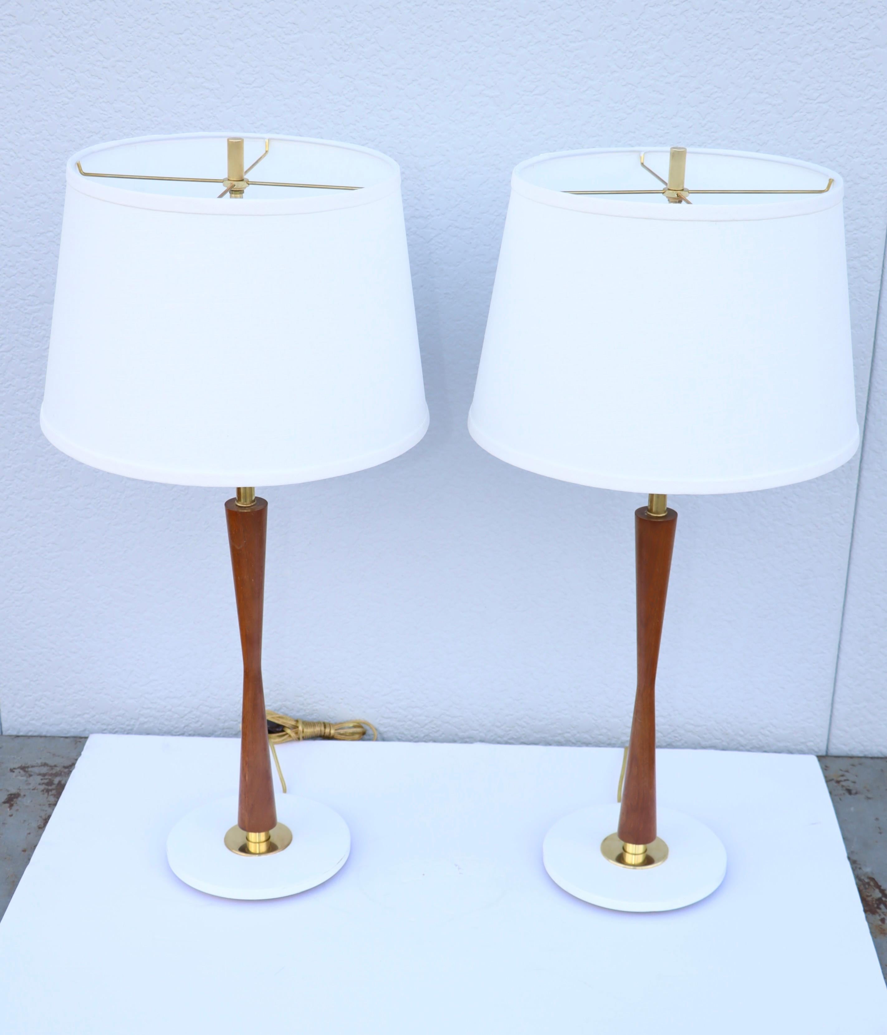 Lampes de table modernes Gerald Thurston pour Lightolier des années 1960 en vente 3