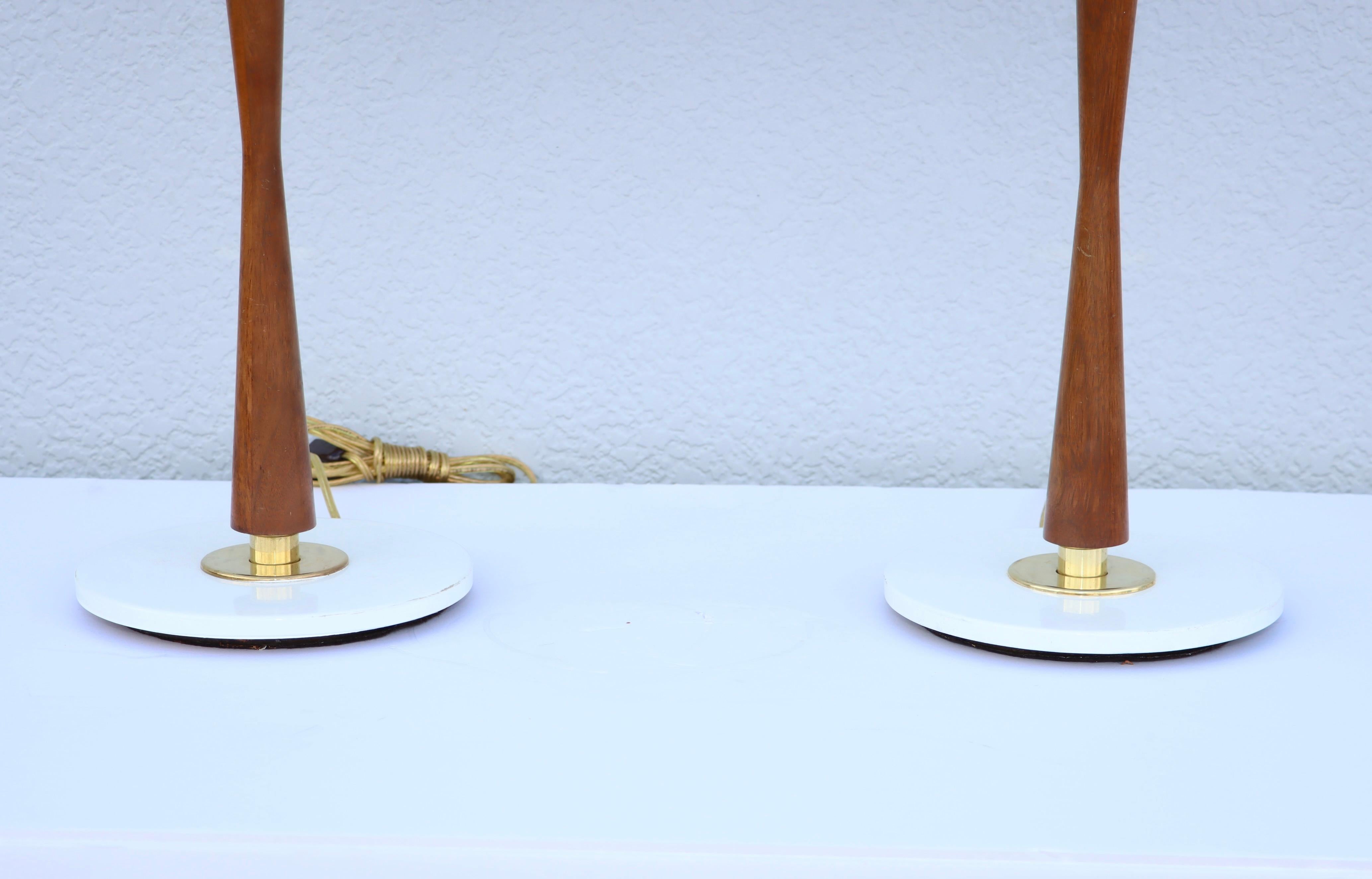 Lampes de table modernes Gerald Thurston pour Lightolier des années 1960 en vente 2