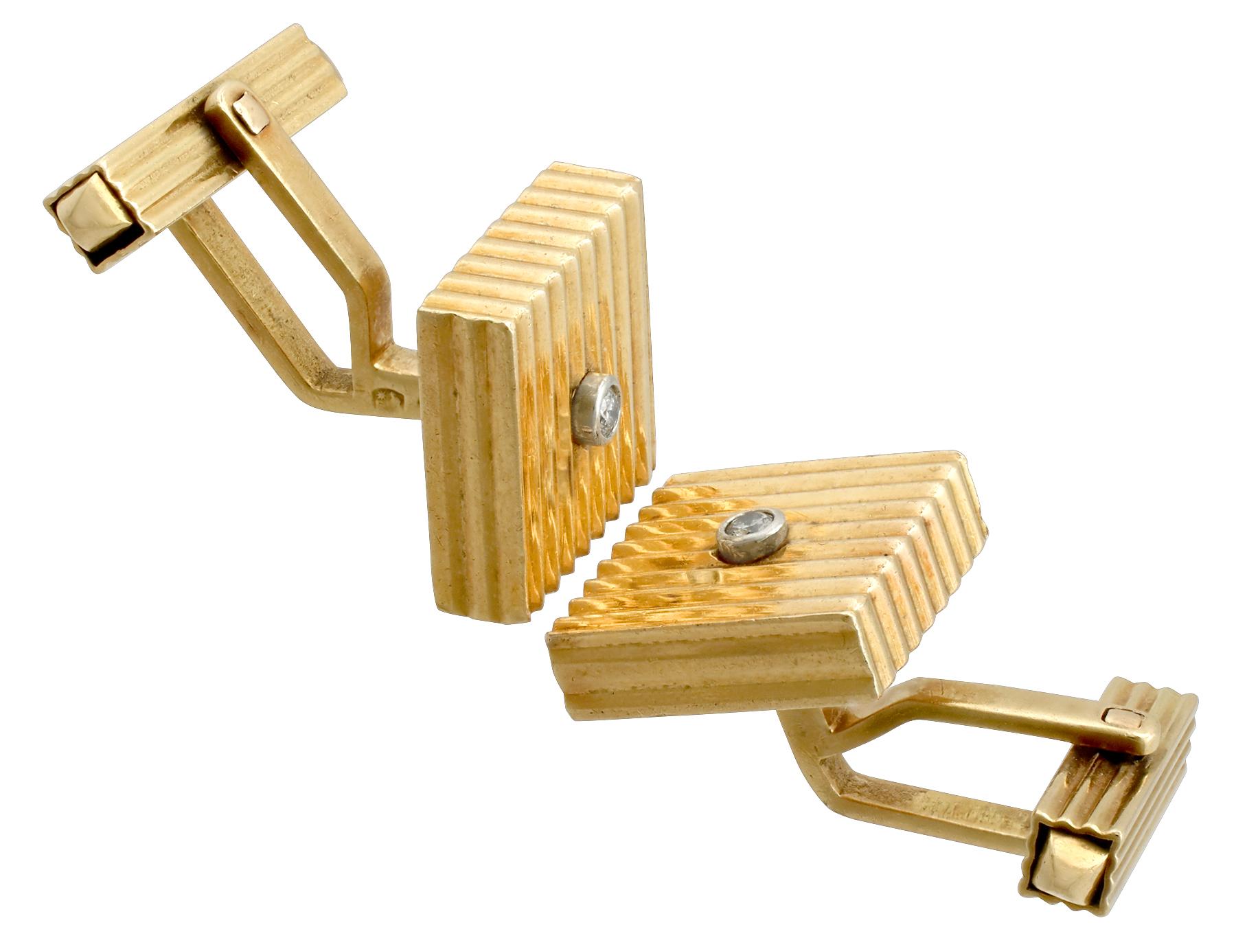 1960s German Art Deco Style Diamond Gold Cufflinks In Excellent Condition For Sale In Jesmond, Newcastle Upon Tyne