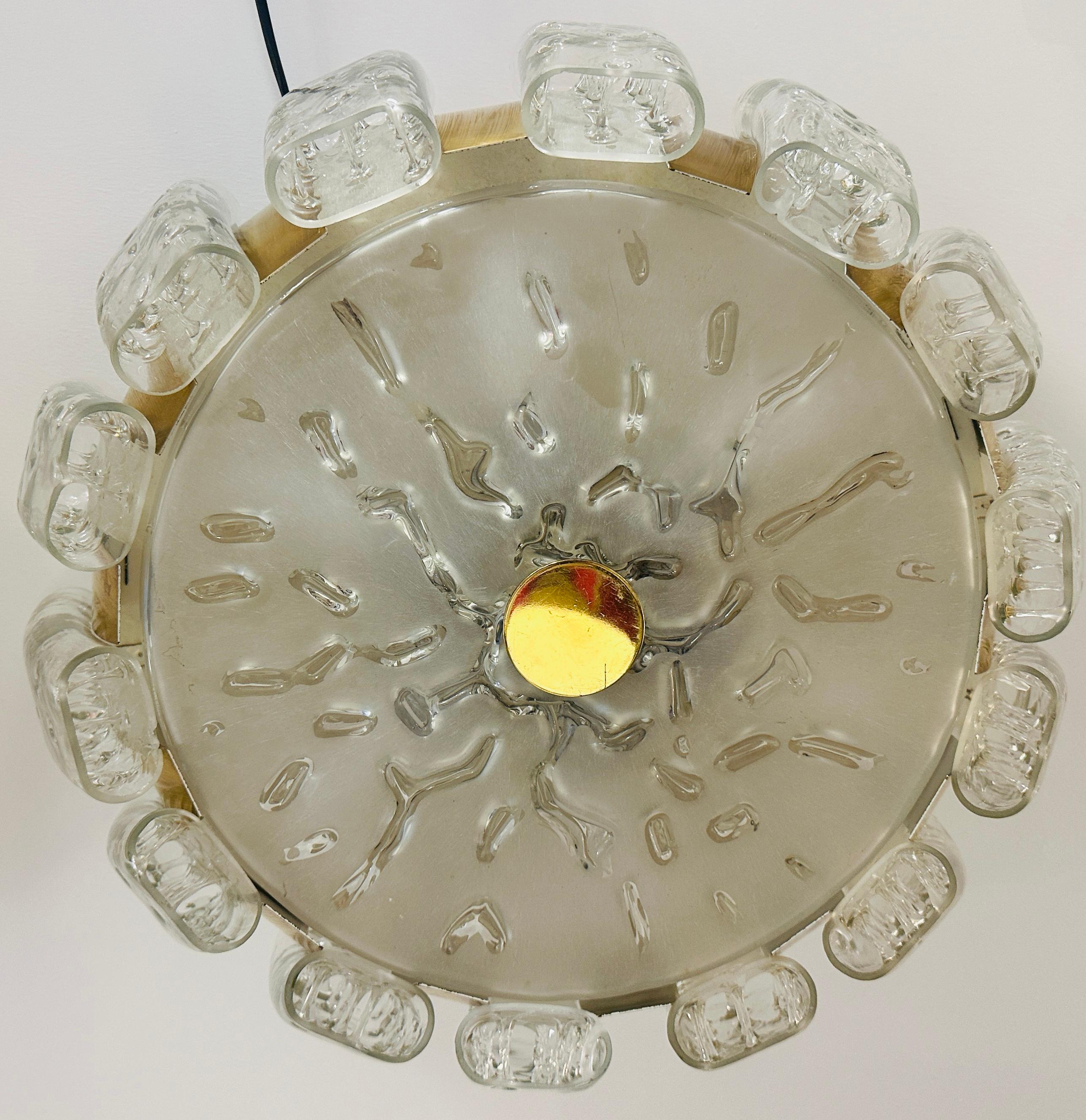 Lámpara de Techo Alemana Doria Leuchten de los Años 60 de Vidrio Esmerilado y Latón Flush Mount en venta 4