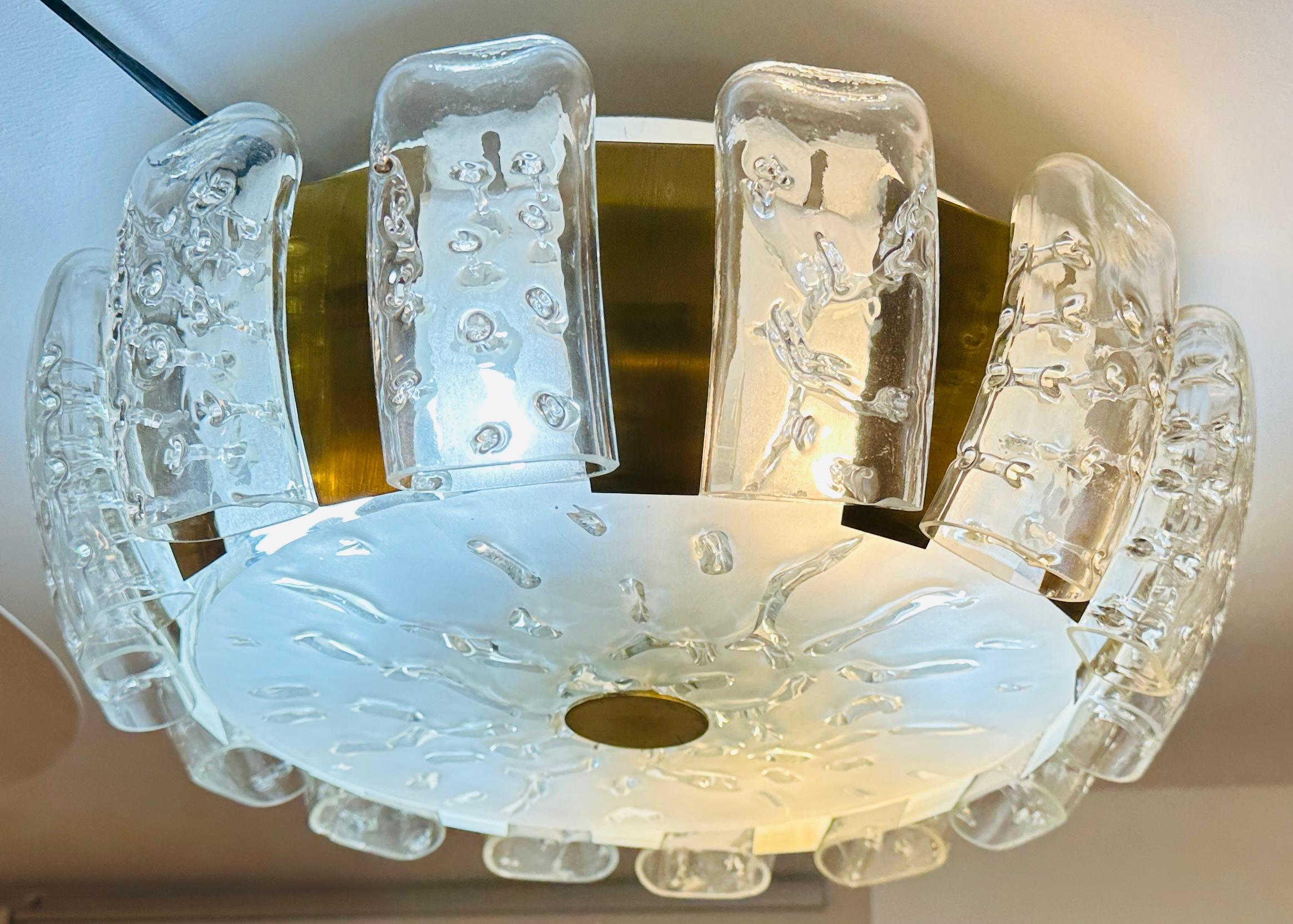 Lámpara de Techo Alemana Doria Leuchten de los Años 60 de Vidrio Esmerilado y Latón Flush Mount Escarchado en venta