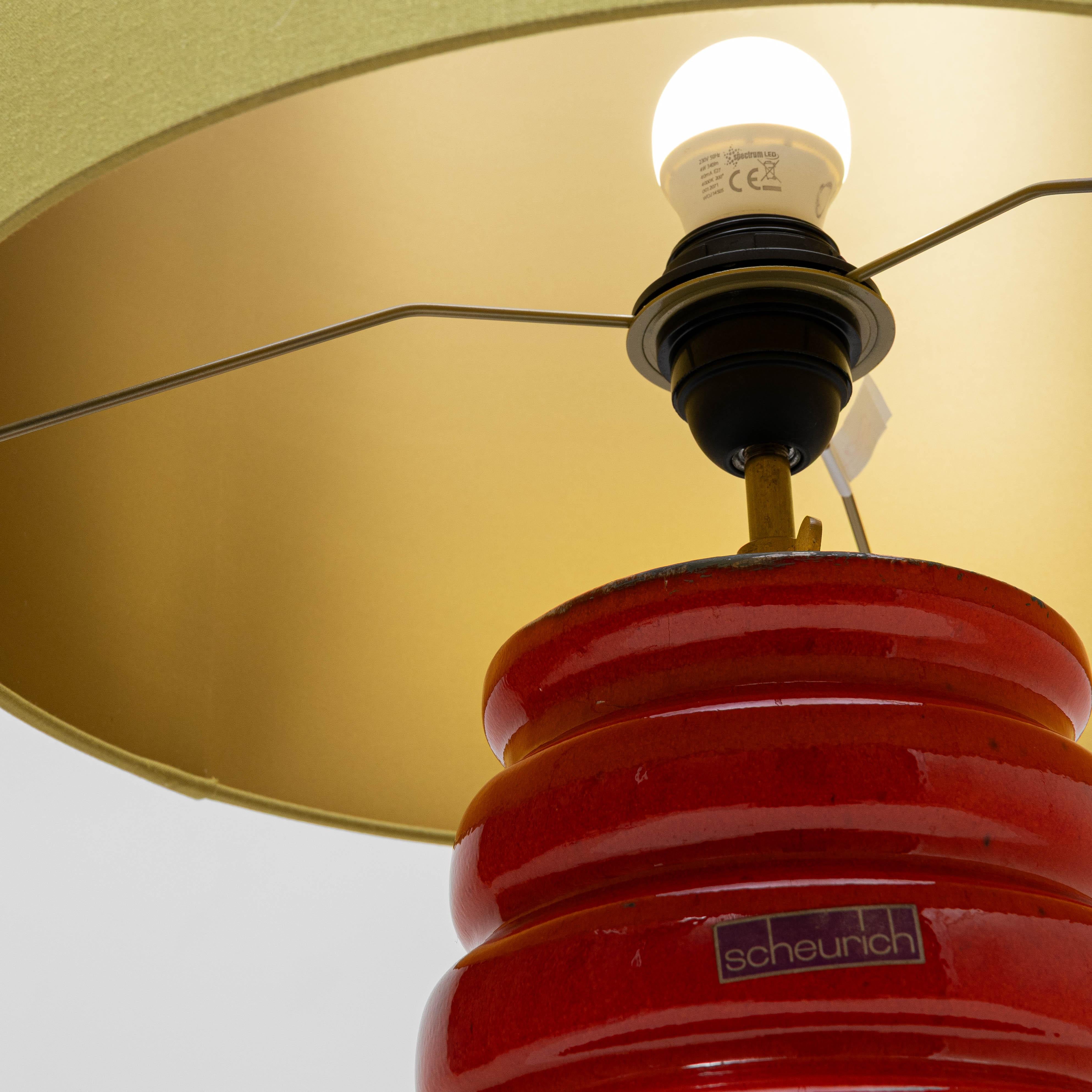 Lampe de table allemande des années 1960 en céramique verte et rouge en vente 10