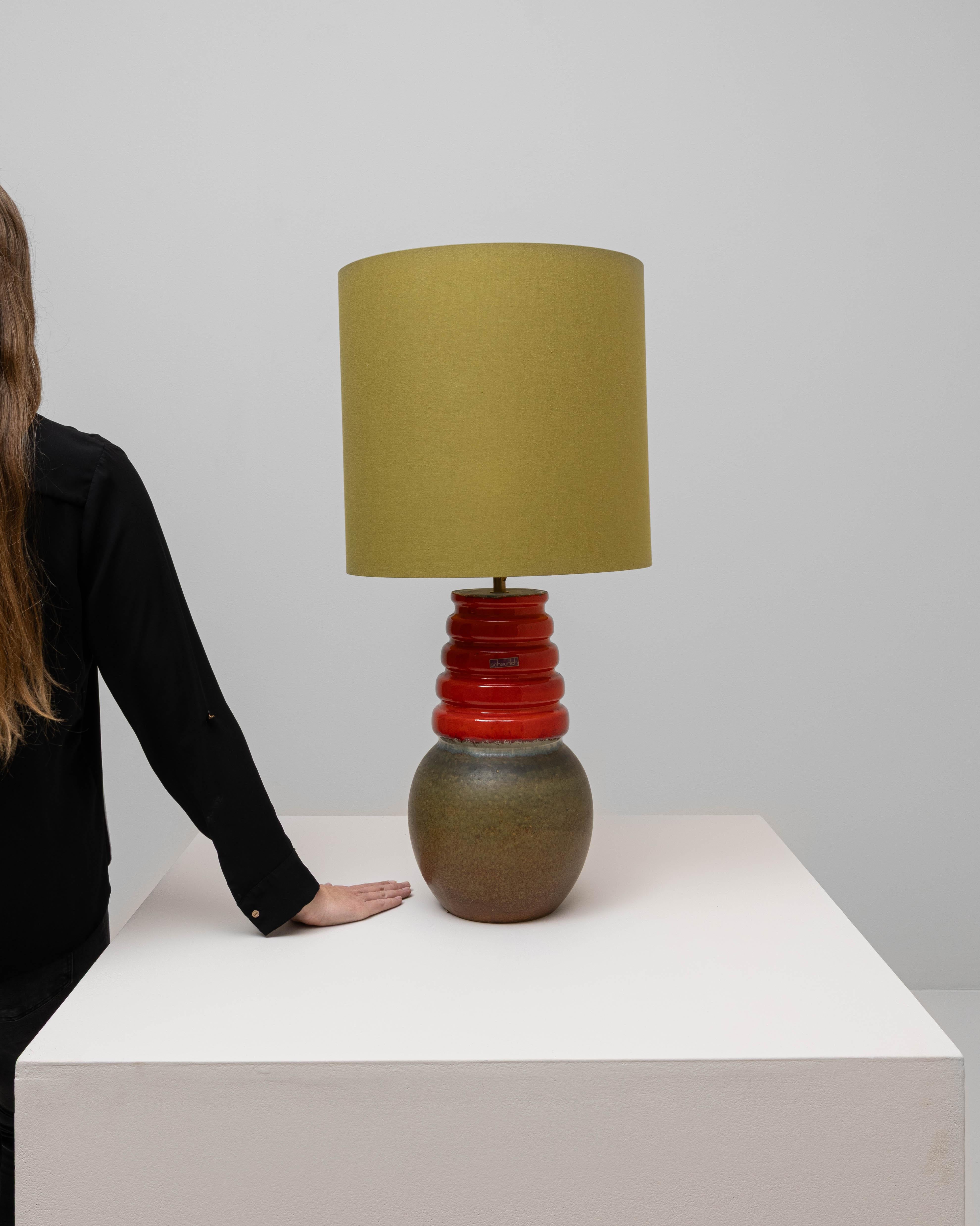 Lampe de table allemande des années 1960 en céramique verte et rouge en vente 3
