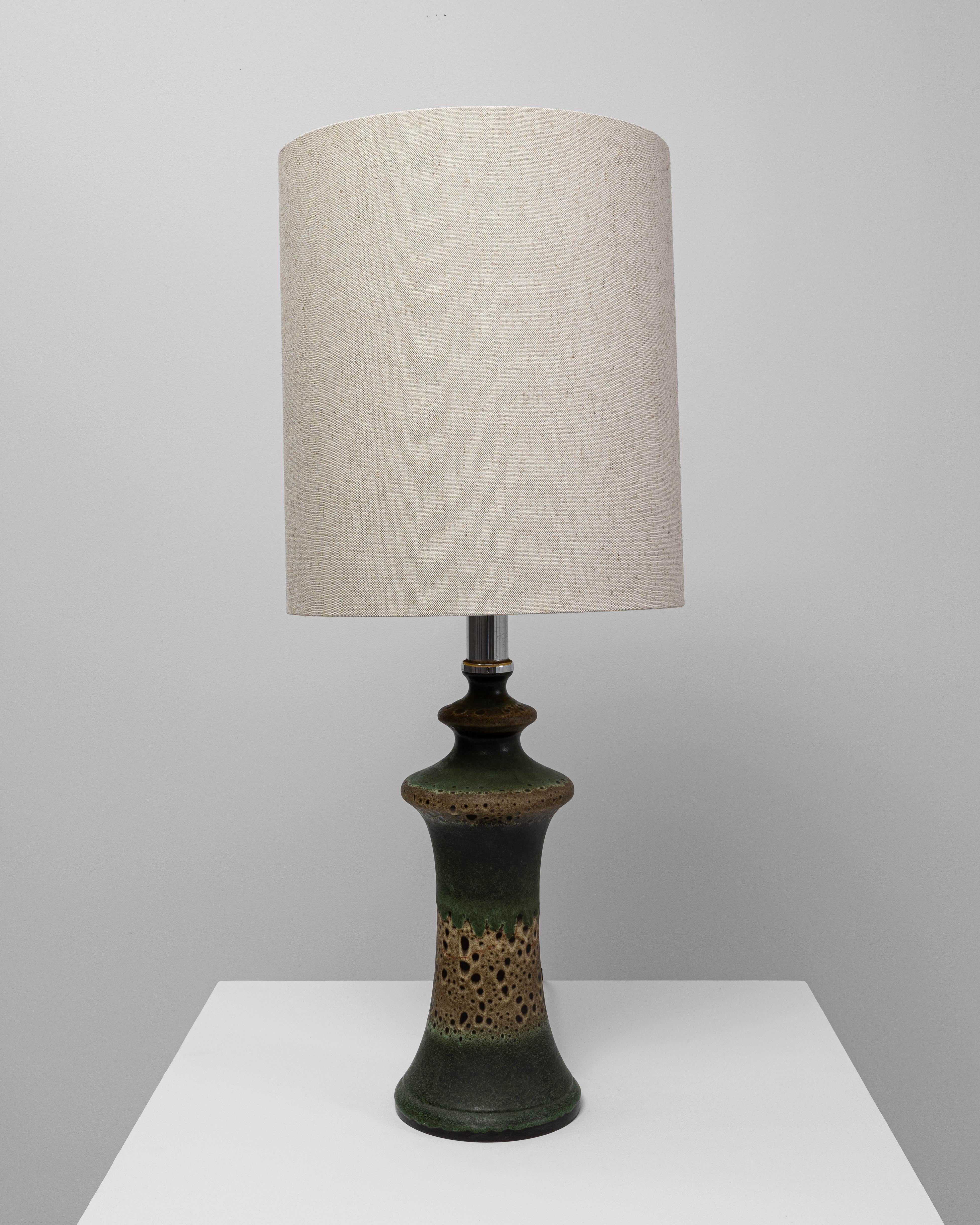 Lámpara de sobremesa de cerámica verde alemana de los años 60 Cerámico en venta
