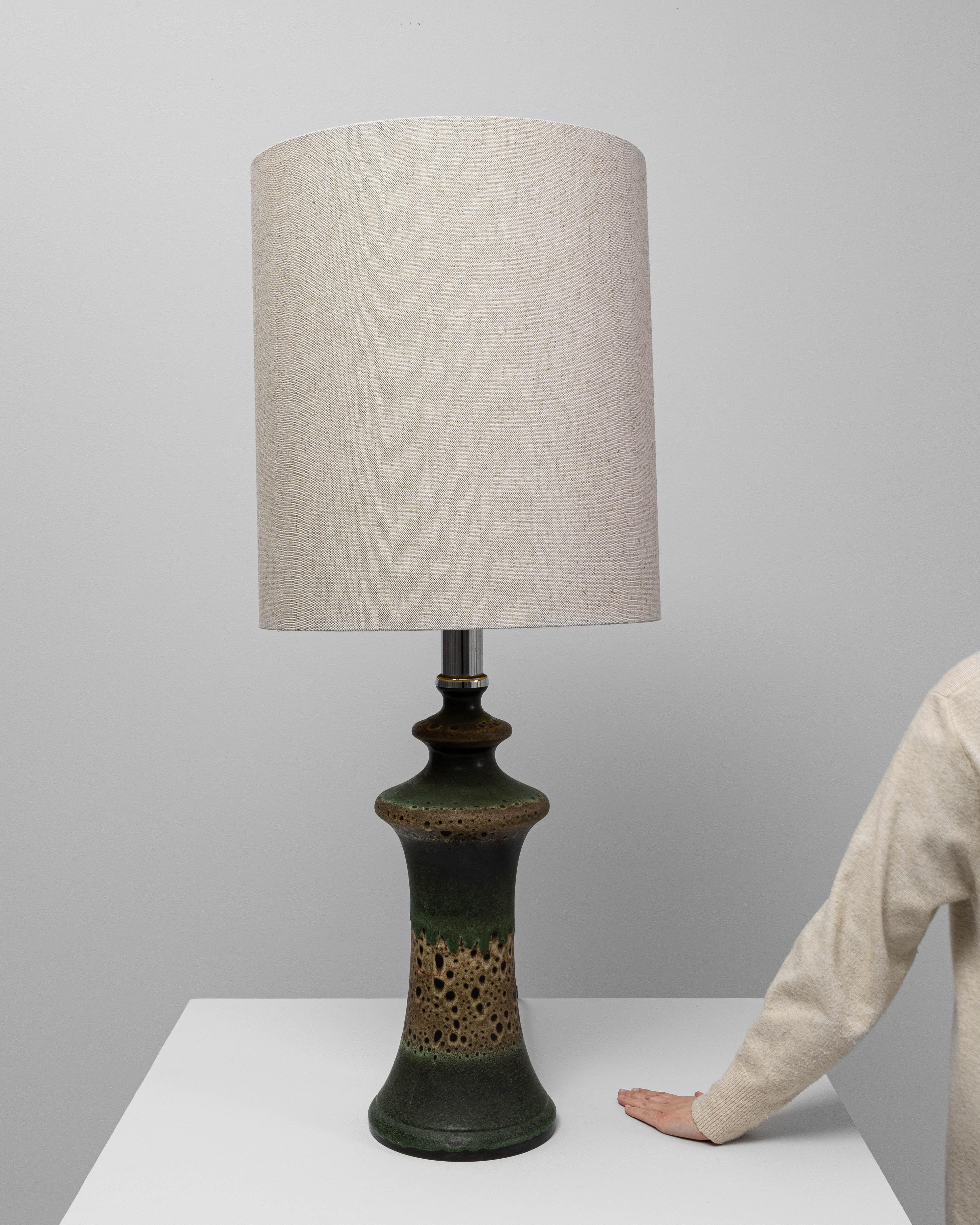 Lámpara de sobremesa de cerámica verde alemana de los años 60 en venta 1