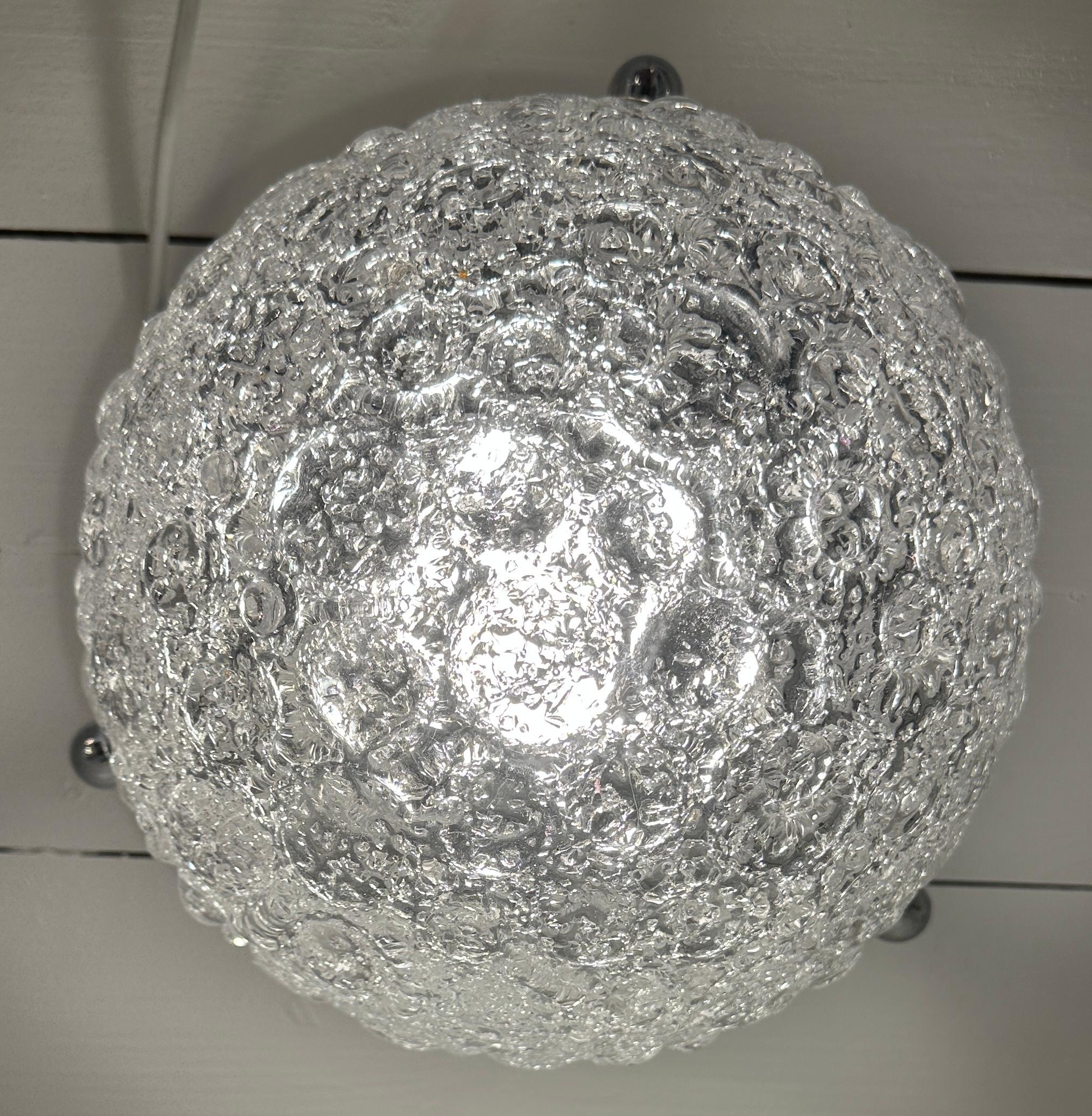 Deutsche Hillebrand Murano-Einbaubeleuchtung aus mattiertem Glas und poliertem Chrom, 1960er Jahre im Angebot 1