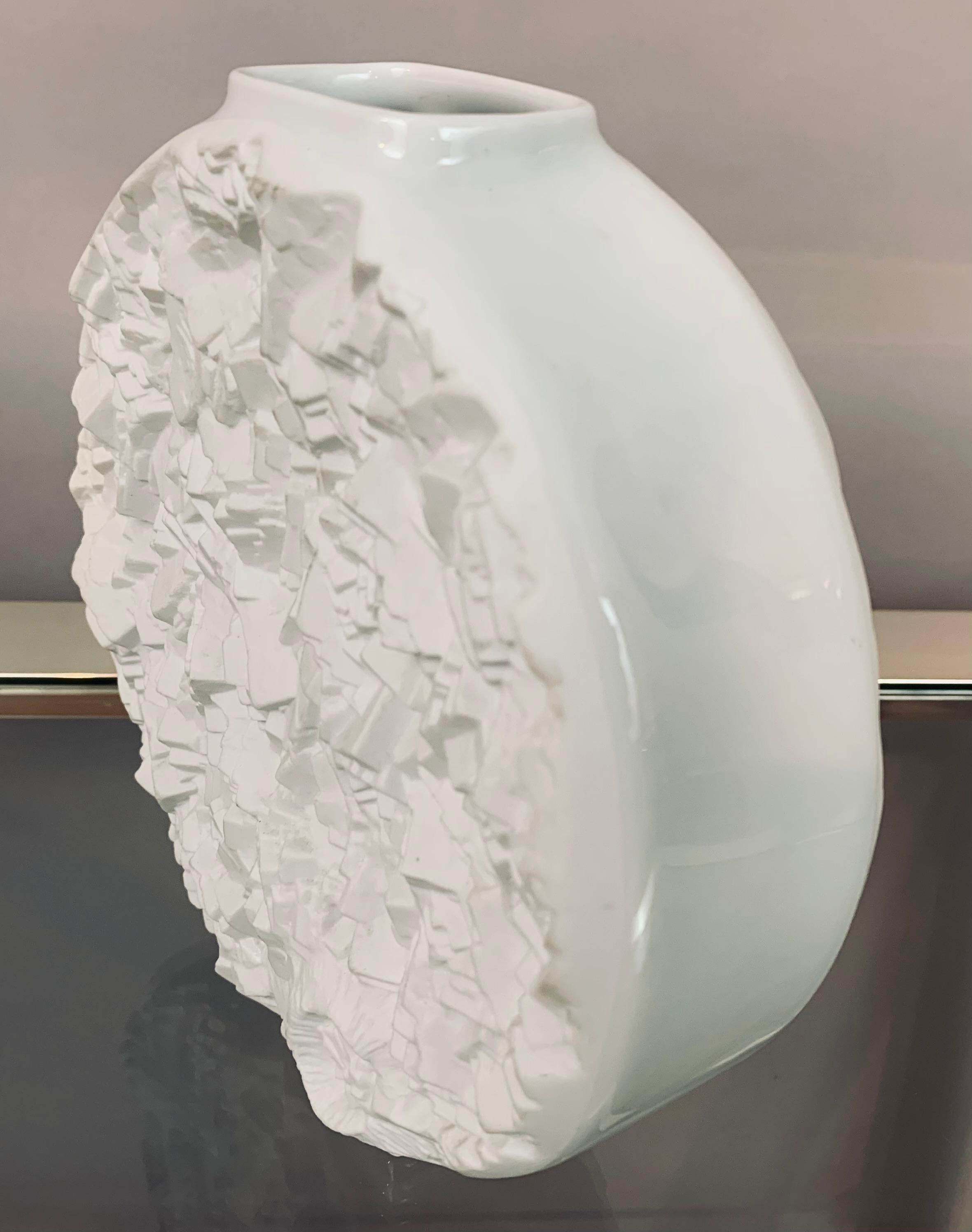 1960s German Johann Seltmann Vohenstrauss White Bisque 3-Dimensional Op Art Vase 4