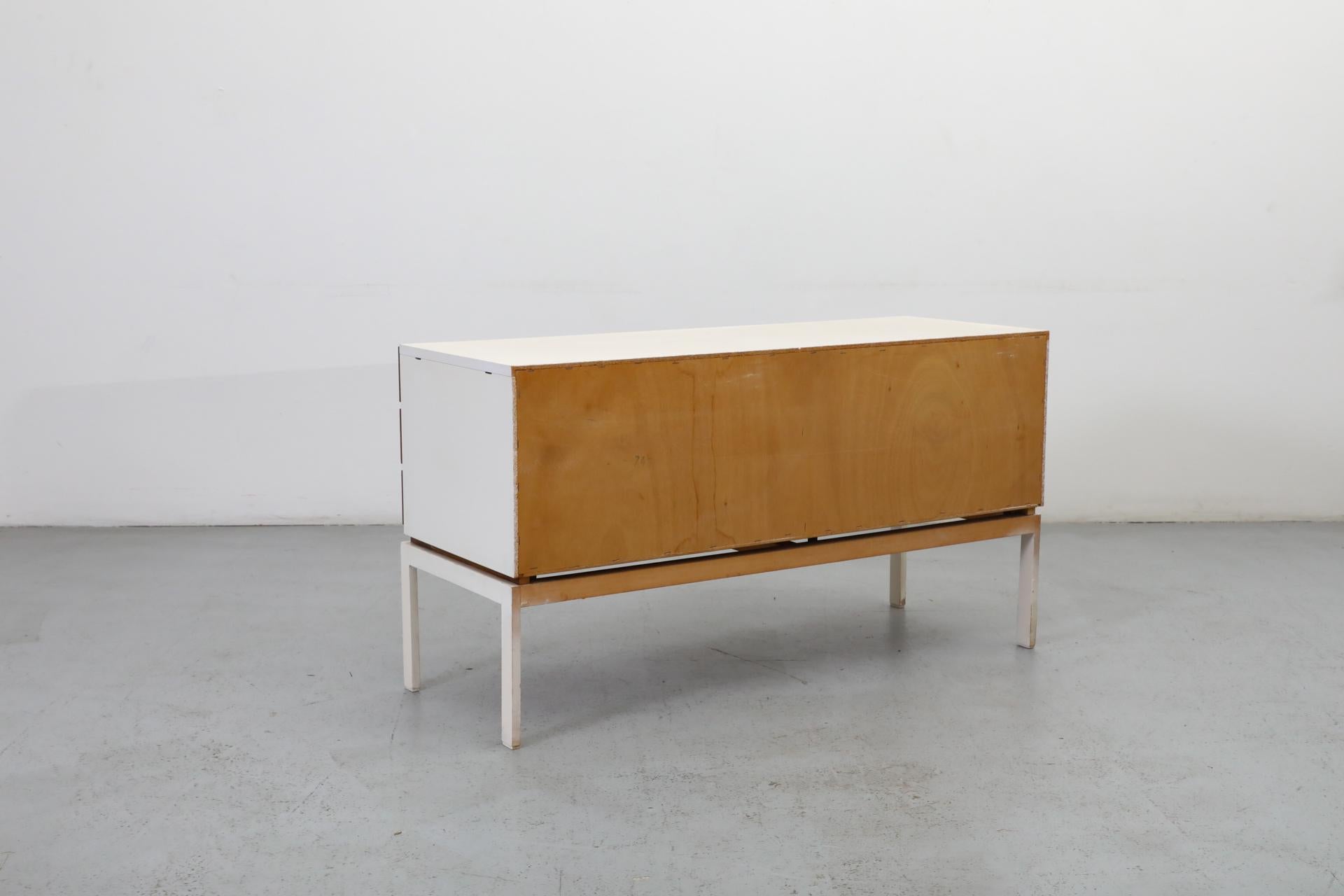 1960s German Mid-Century Small White Interlübke Double Cabinet w/ Inner Drawers Bon état à Los Angeles, CA