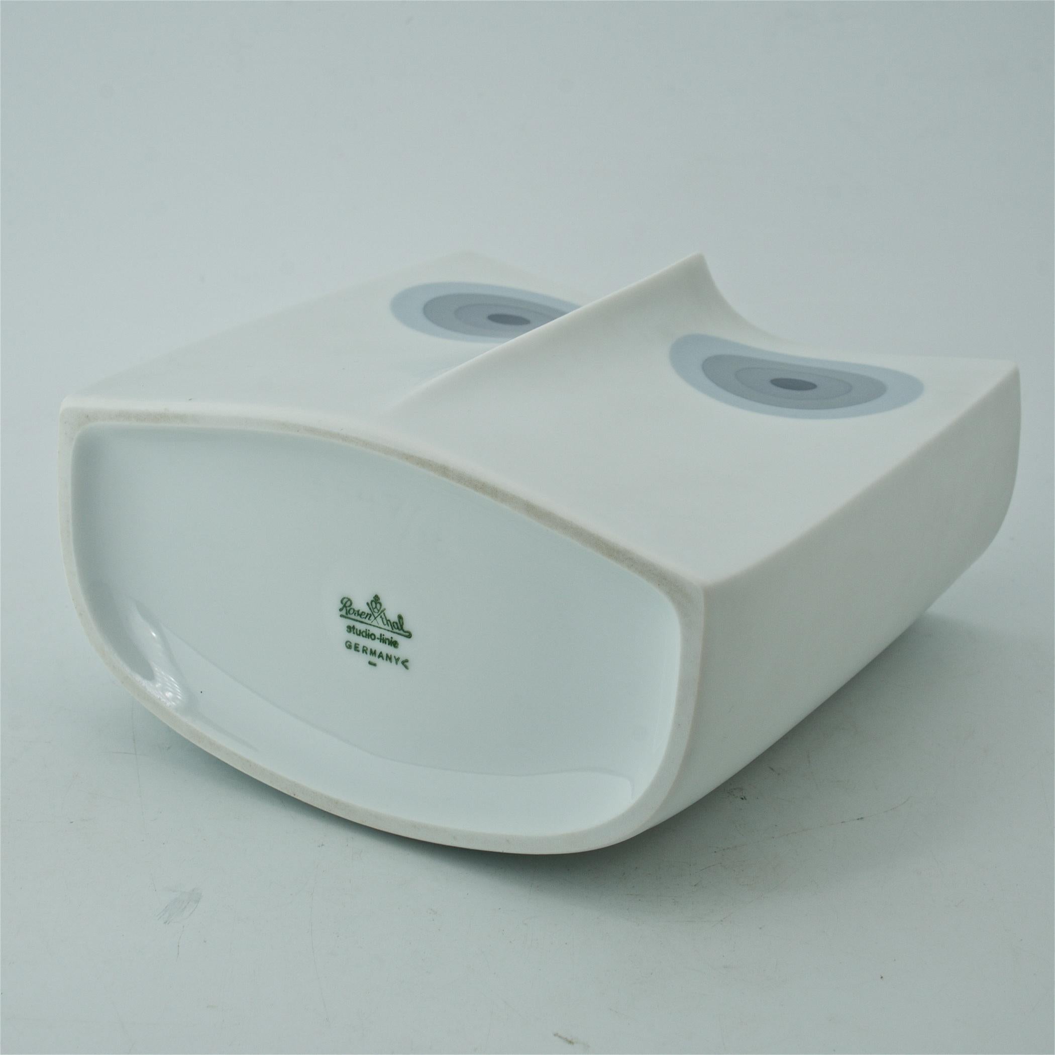 Mid-20th Century 1960s German Minimal Art Porcelain Snow Owl Bird Sculpture Vase Wolf Karnagel