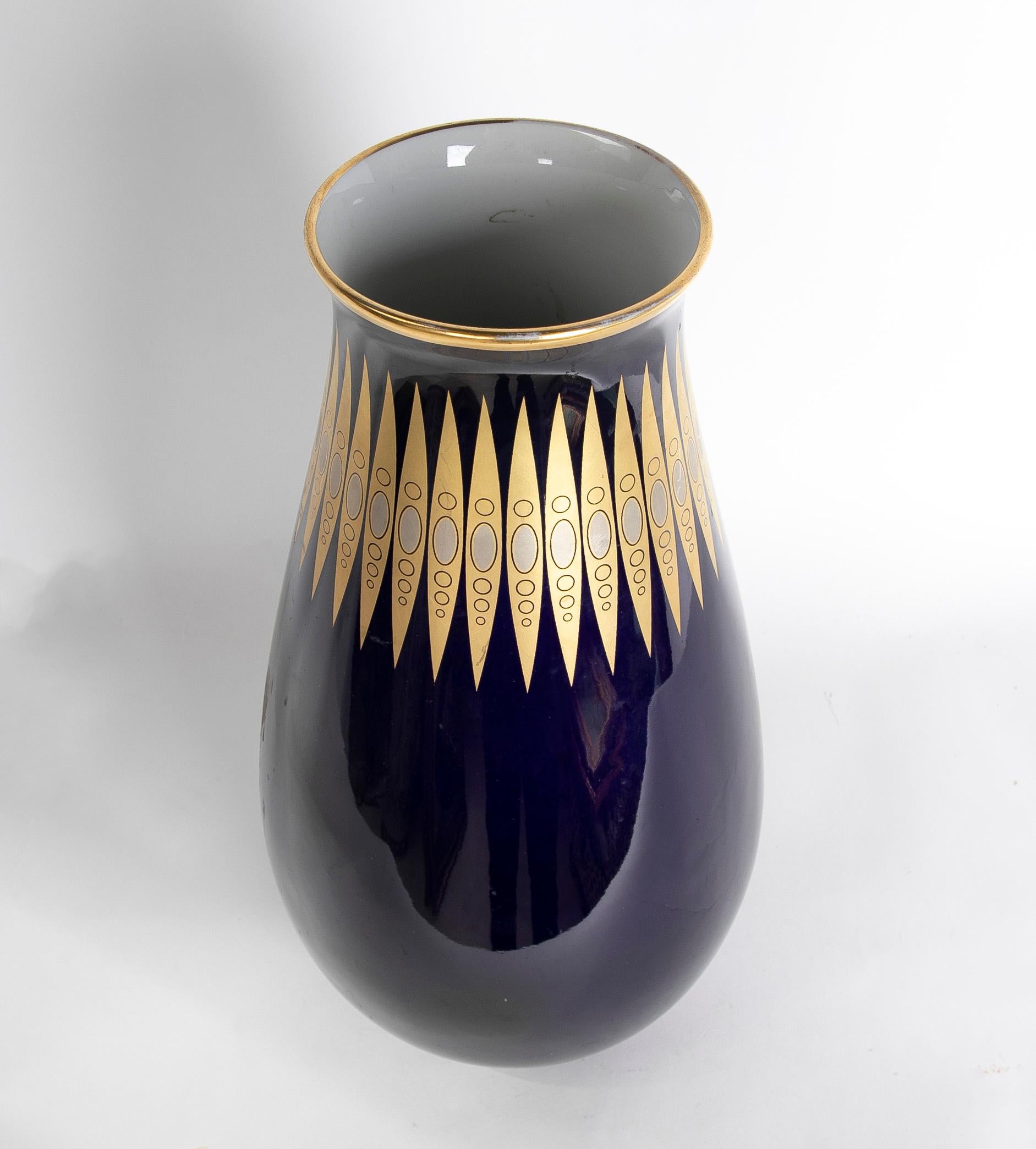 lindner echt cobalt vase