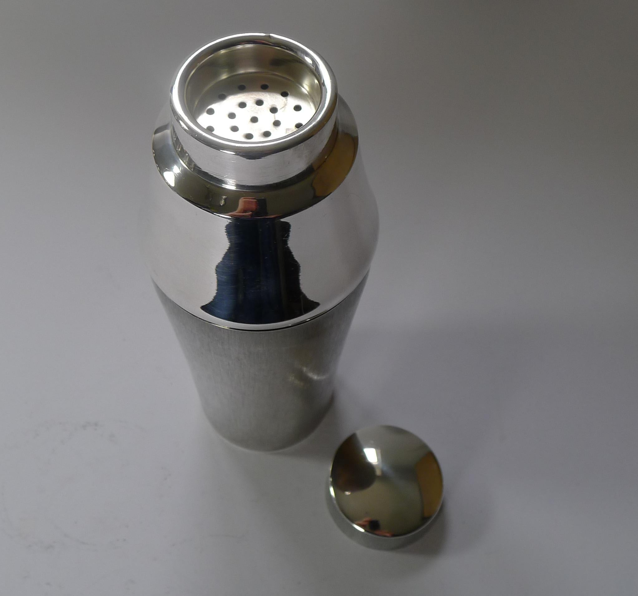 Coctelera alemana de 1960 bañada en plata de Lutz & Weiss en venta 2