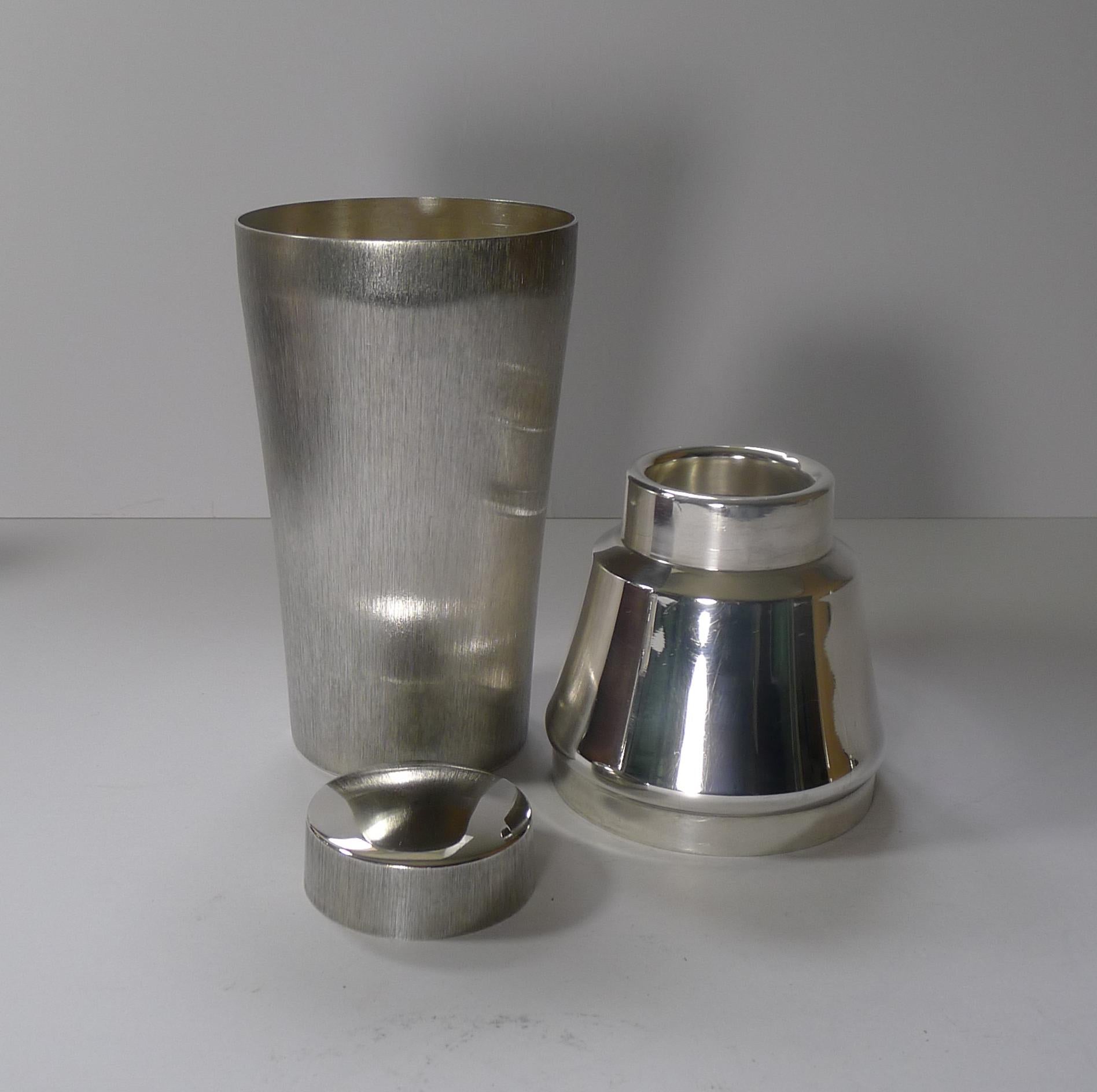 1960's German Silver Plated Cocktail Shaker by Lutz & Weiss For Sale 5