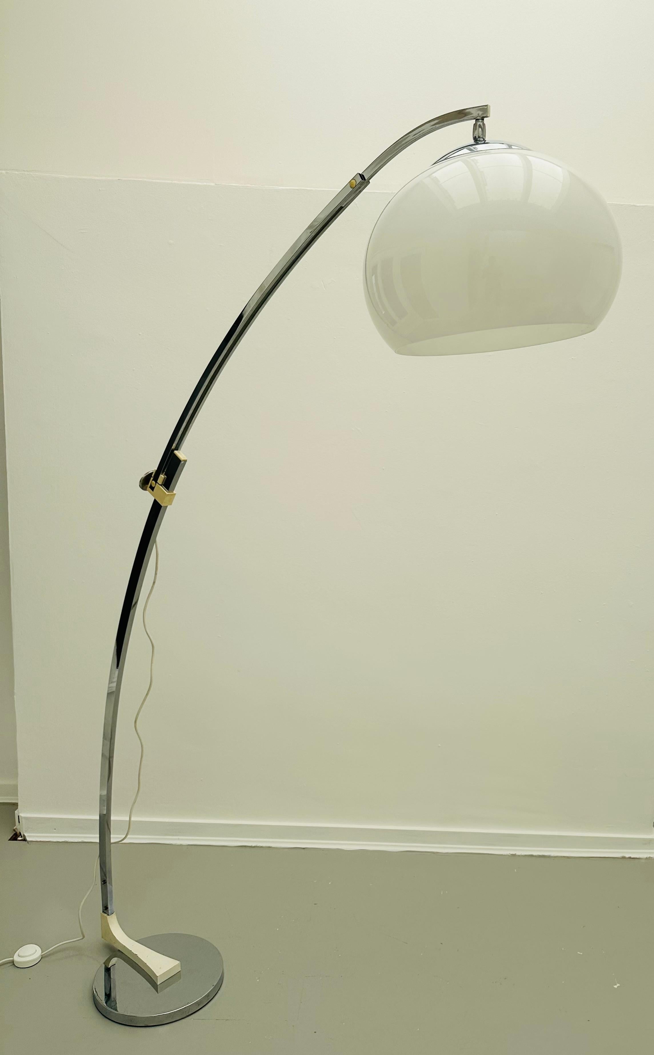 1960s German Sölken Leuchten Arc Polished Chrome Height Adjustable Floor Lamp For Sale 6