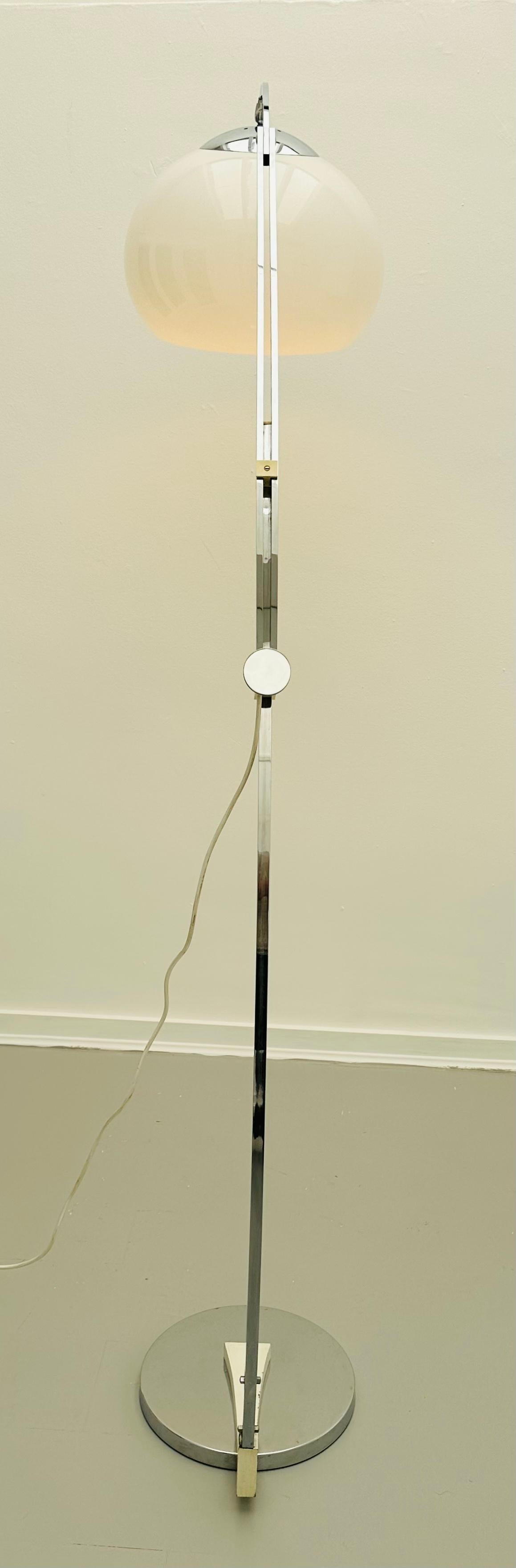 1960s German Sölken Leuchten Arc Polished Chrome Height Adjustable Floor Lamp 1