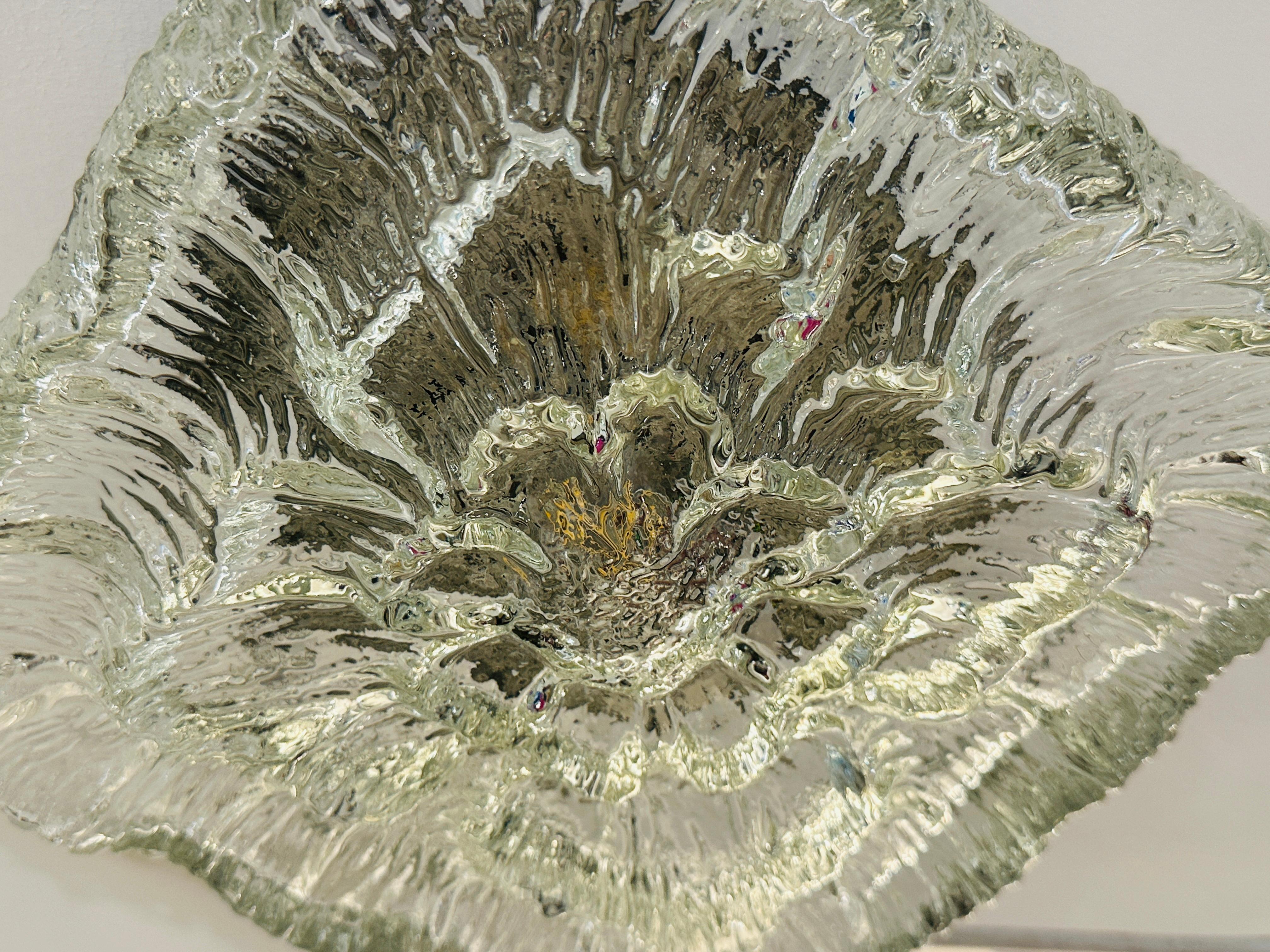 1960s German WILA Floral Waved Clear Glass Flush Mount Ceiling or Wall Light im Angebot 3