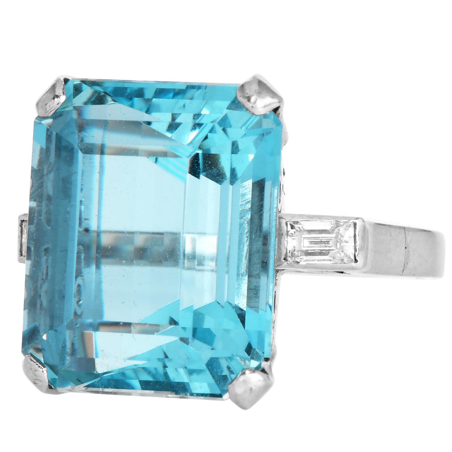 Rétro 1960 GIA 20 carats Aigue-marine Diamant Platine Bague de Cocktail en vente