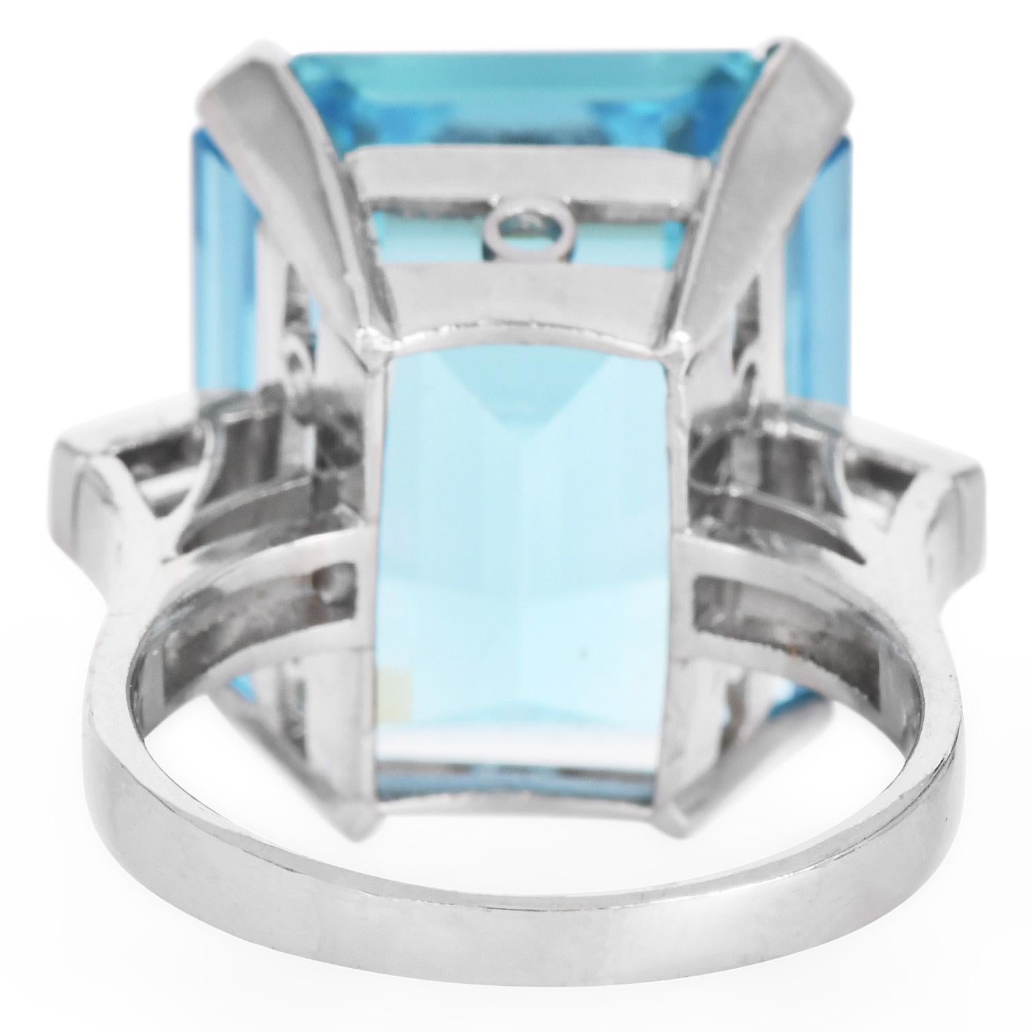 1960s GIA 20 carats Aquamarine Diamond Platinum Cocktail Ring For Sale 1