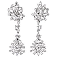 1960s GIA Diamond 9.02 Carat Platinum Chandelier Dangle Drop Earrings