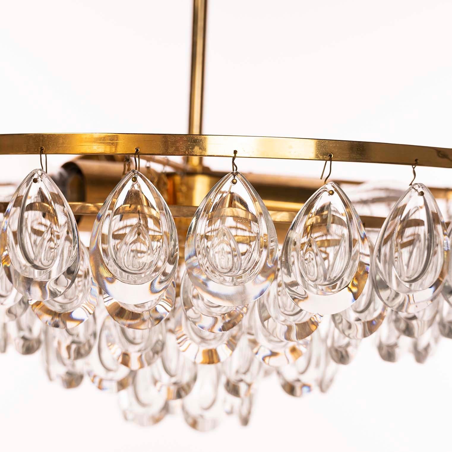 20th Century 1960s Gilded Brass and Faceted Crystal Palwa Chandelier For Sale