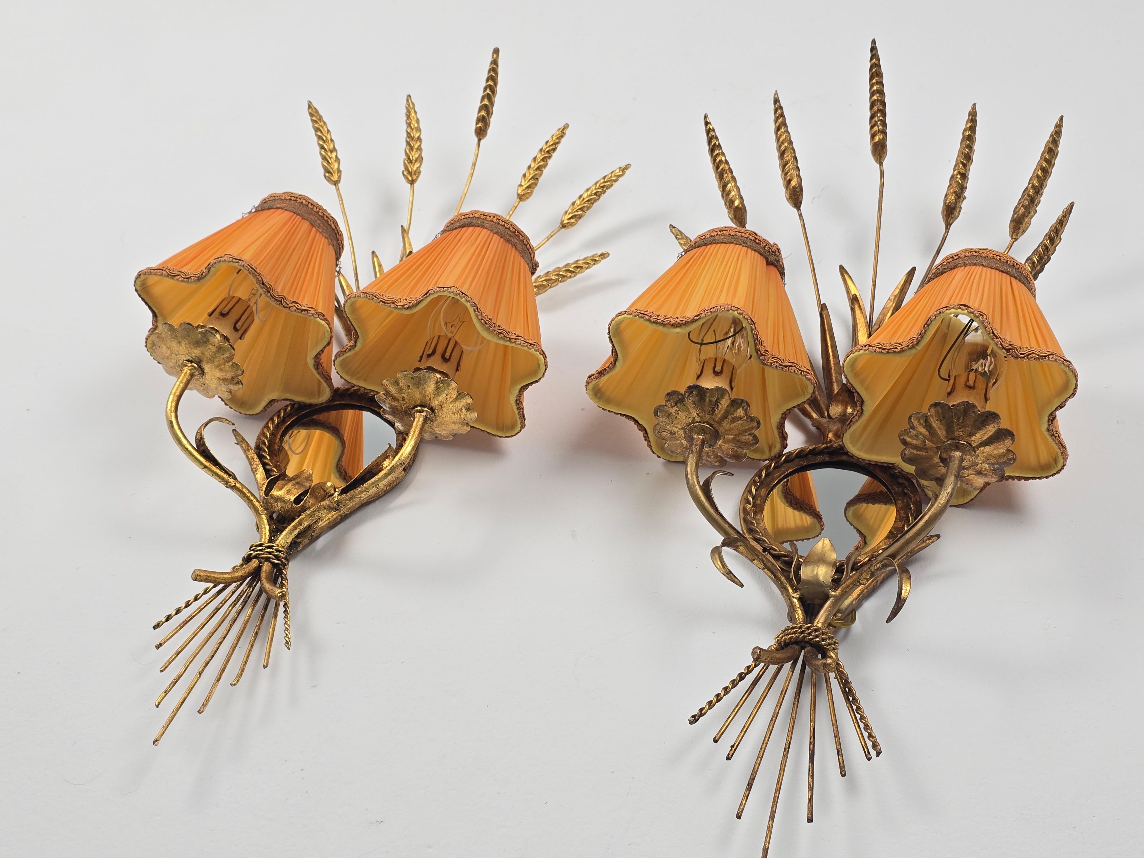 1960s   Apliques de Pan de Oro Dorado con Espejo  , Francia en venta 1