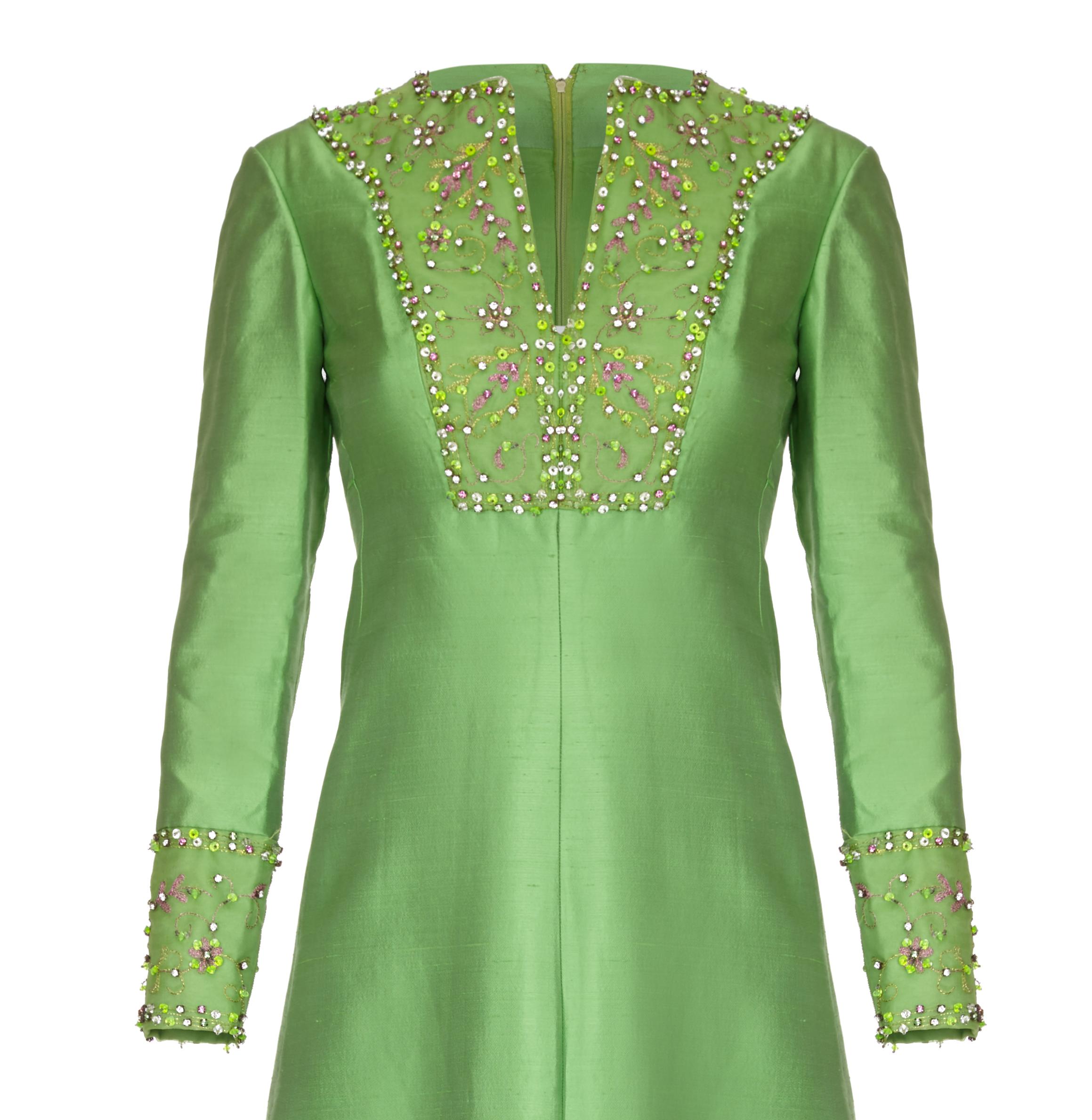 1960s Gino Charles for Malcolm Starr Green Beaded Collar Dress In Good Condition For Sale In London, GB