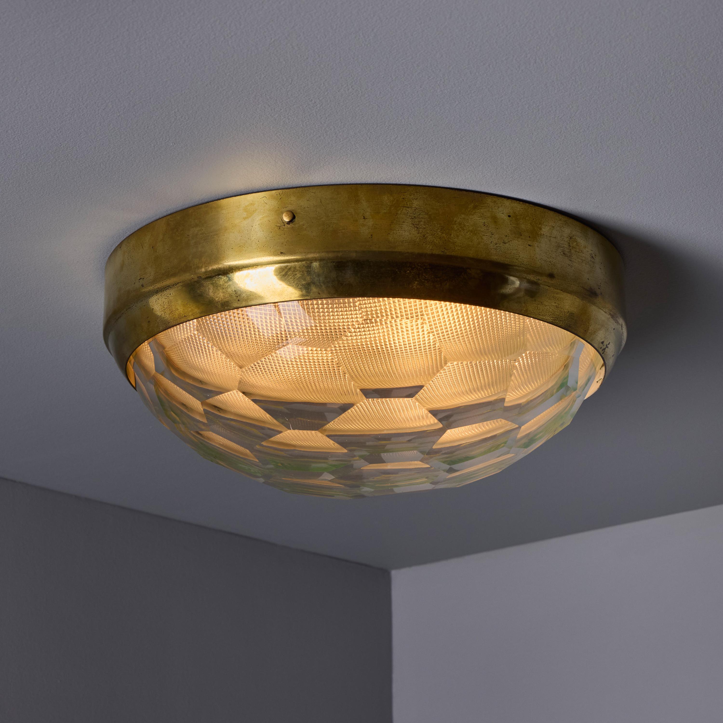 Lámpara de pared o techo de latón y cristal multifacético Gino Paroldo, años 60, para Dino Dei en venta 5