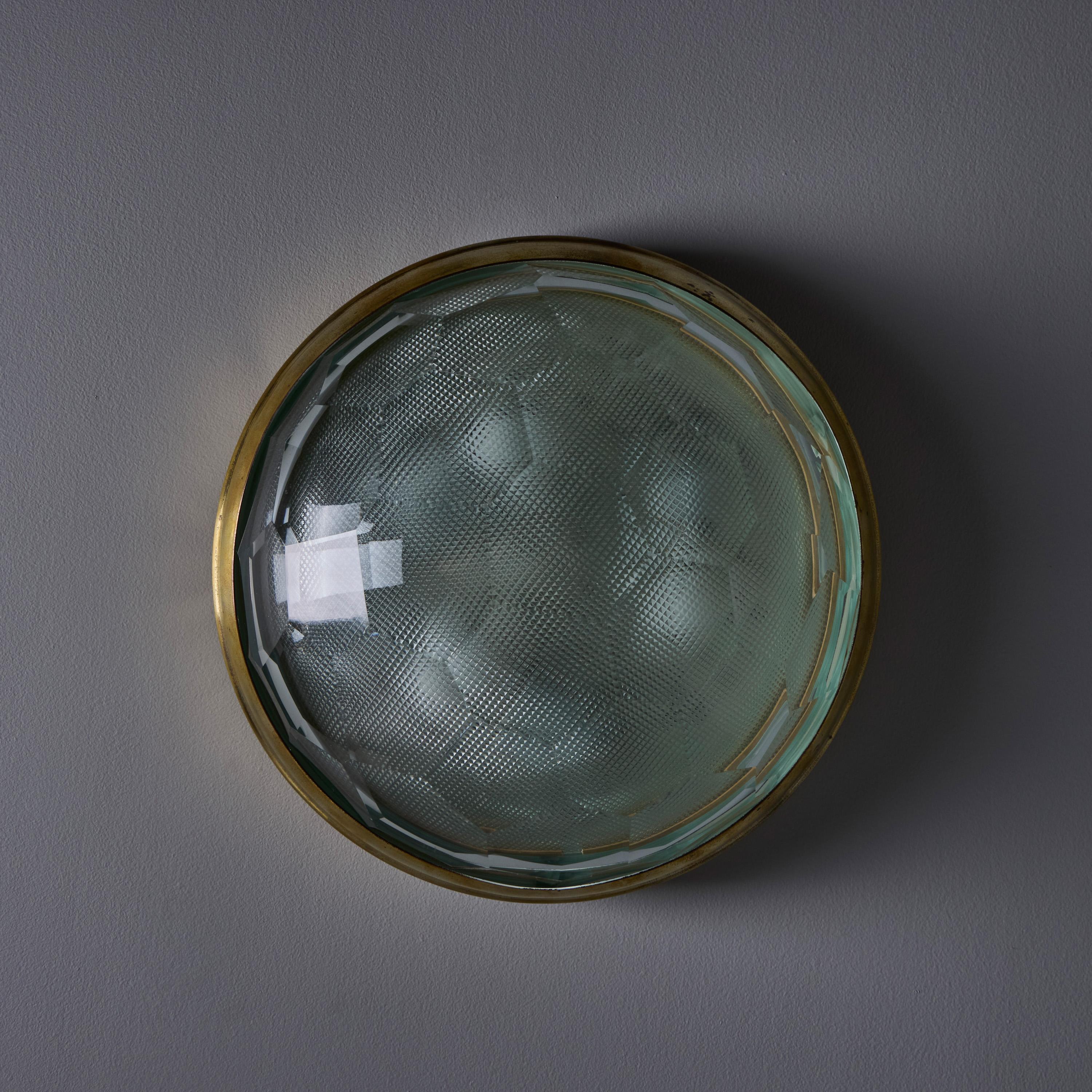 Lámpara de pared o techo de latón y cristal multifacético Gino Paroldo, años 60, para Dino Dei en venta 6