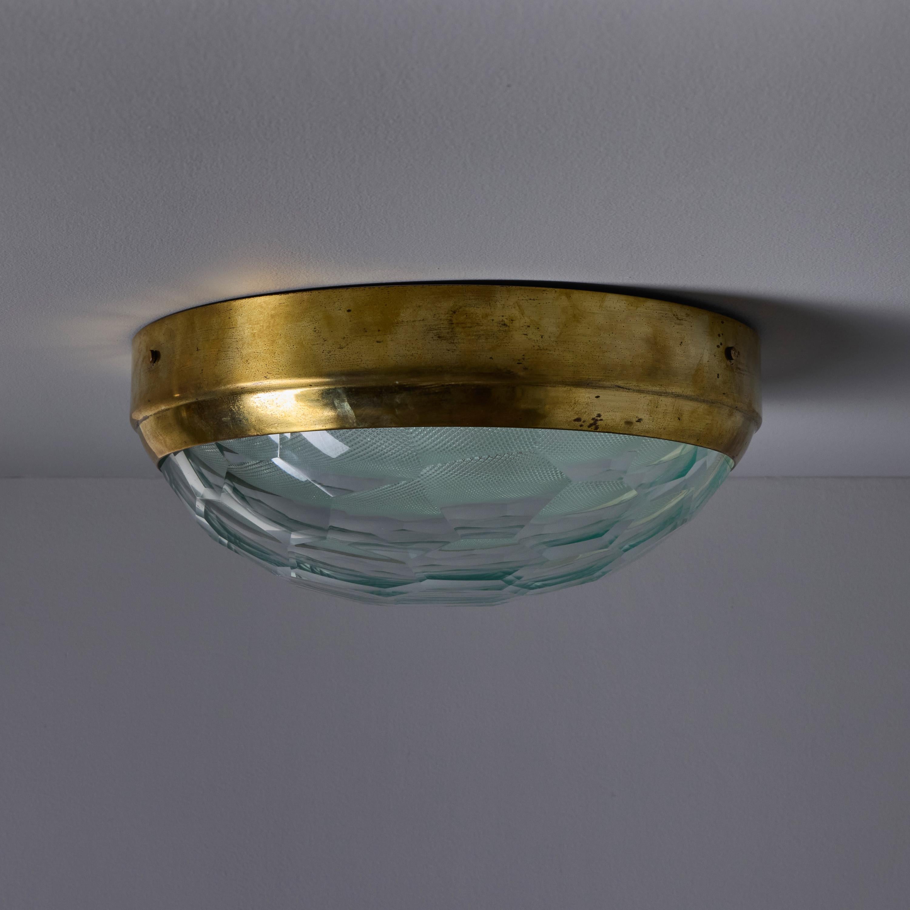 Lámpara de pared o techo de latón y cristal multifacético Gino Paroldo, años 60, para Dino Dei en venta 12