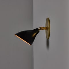 1960s Gino Sarfatti Model #26b Black and Brass Wall Lamp for Arteluce