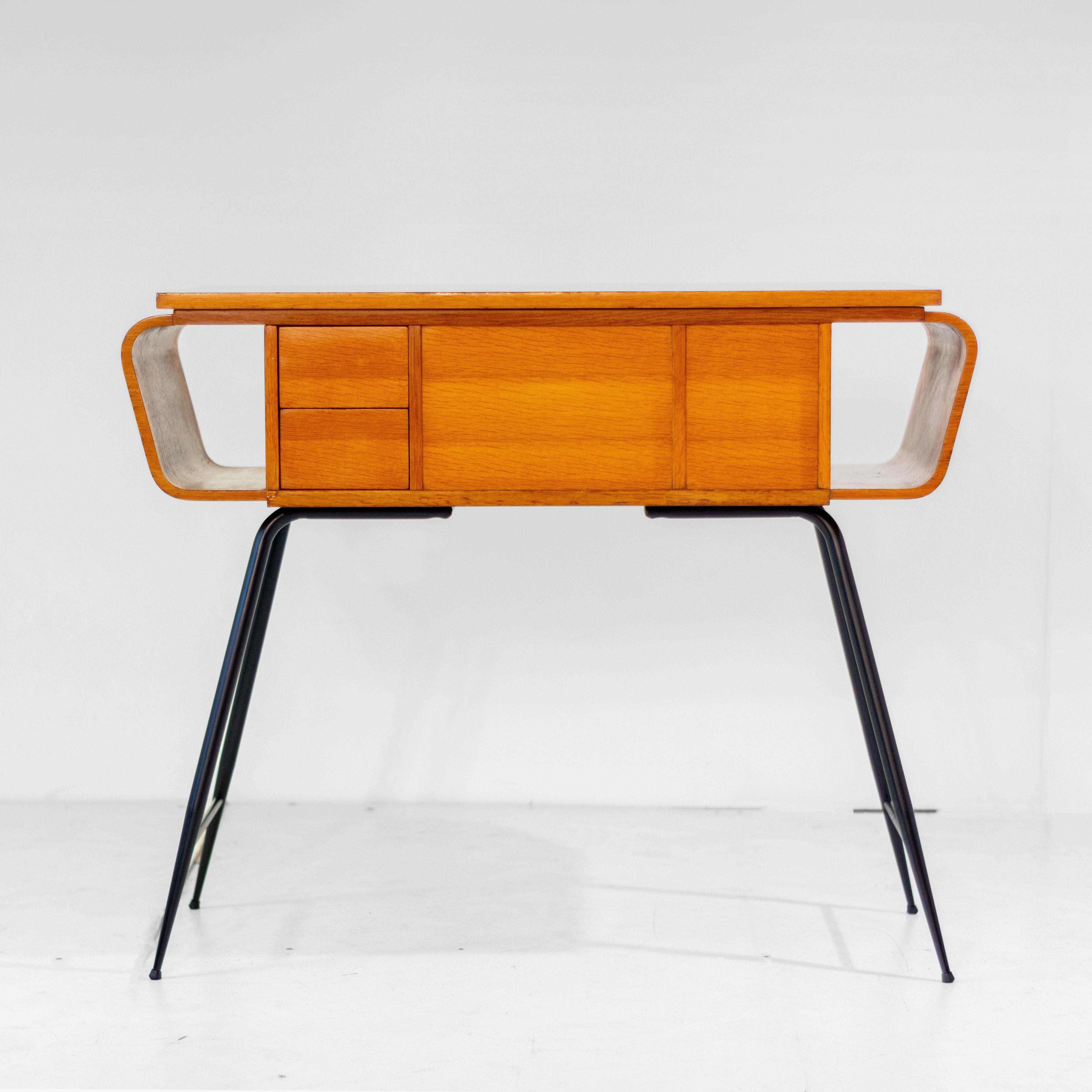 Mid-Century Modern 1960s Gio Ponti Singer Console Table For Sale