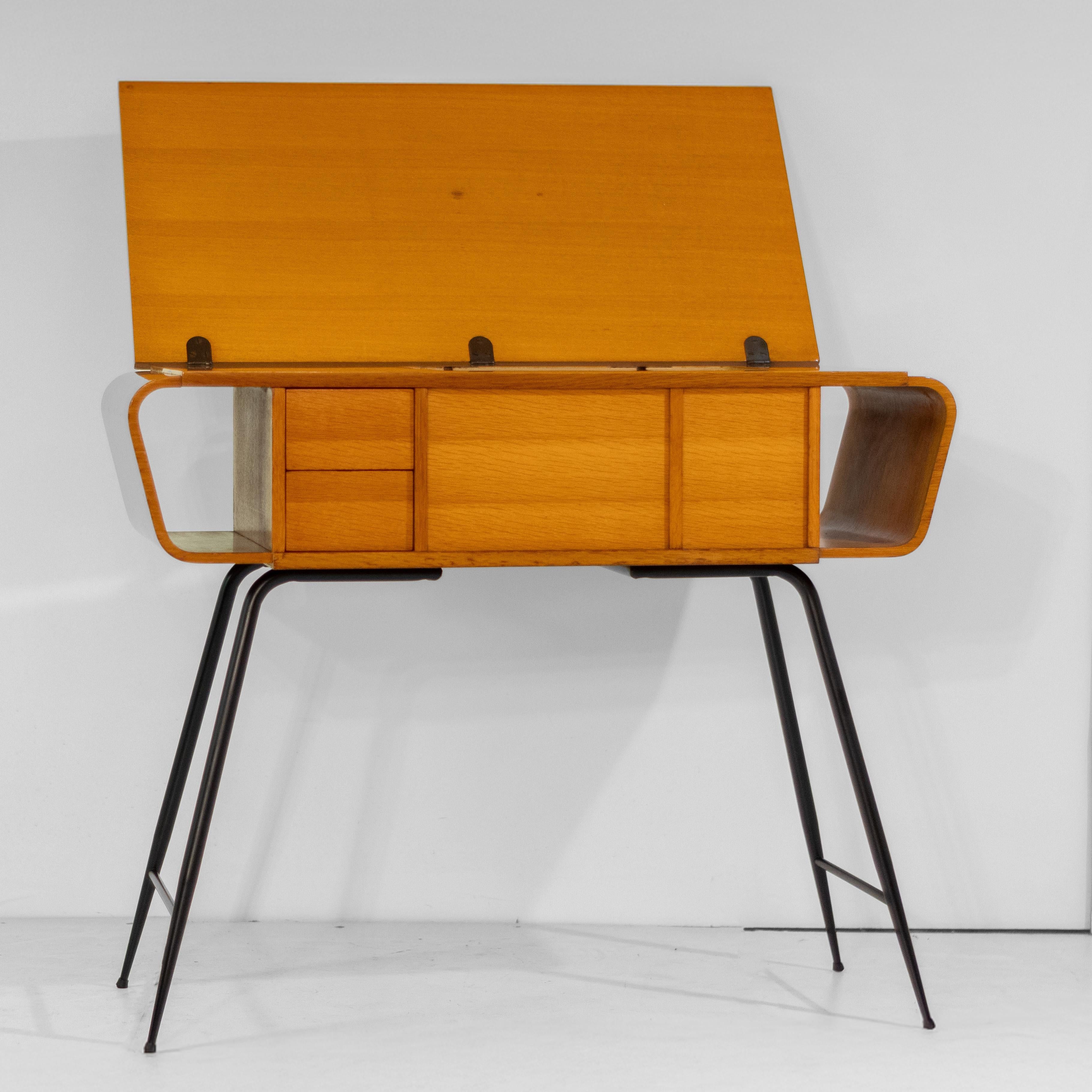 Italian 1960s Gio Ponti Singer Console Table For Sale