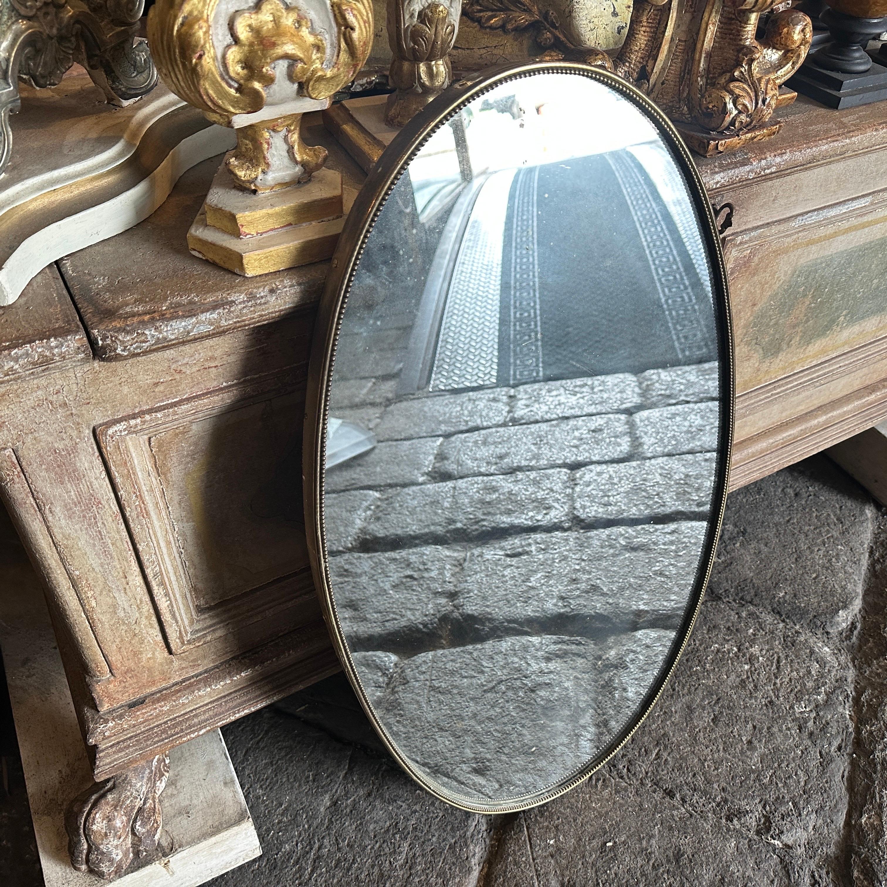 1960er Giò Ponti Stil Mitte des Jahrhunderts Modern Messing Italienisch Oval Wandspiegel im Angebot 5