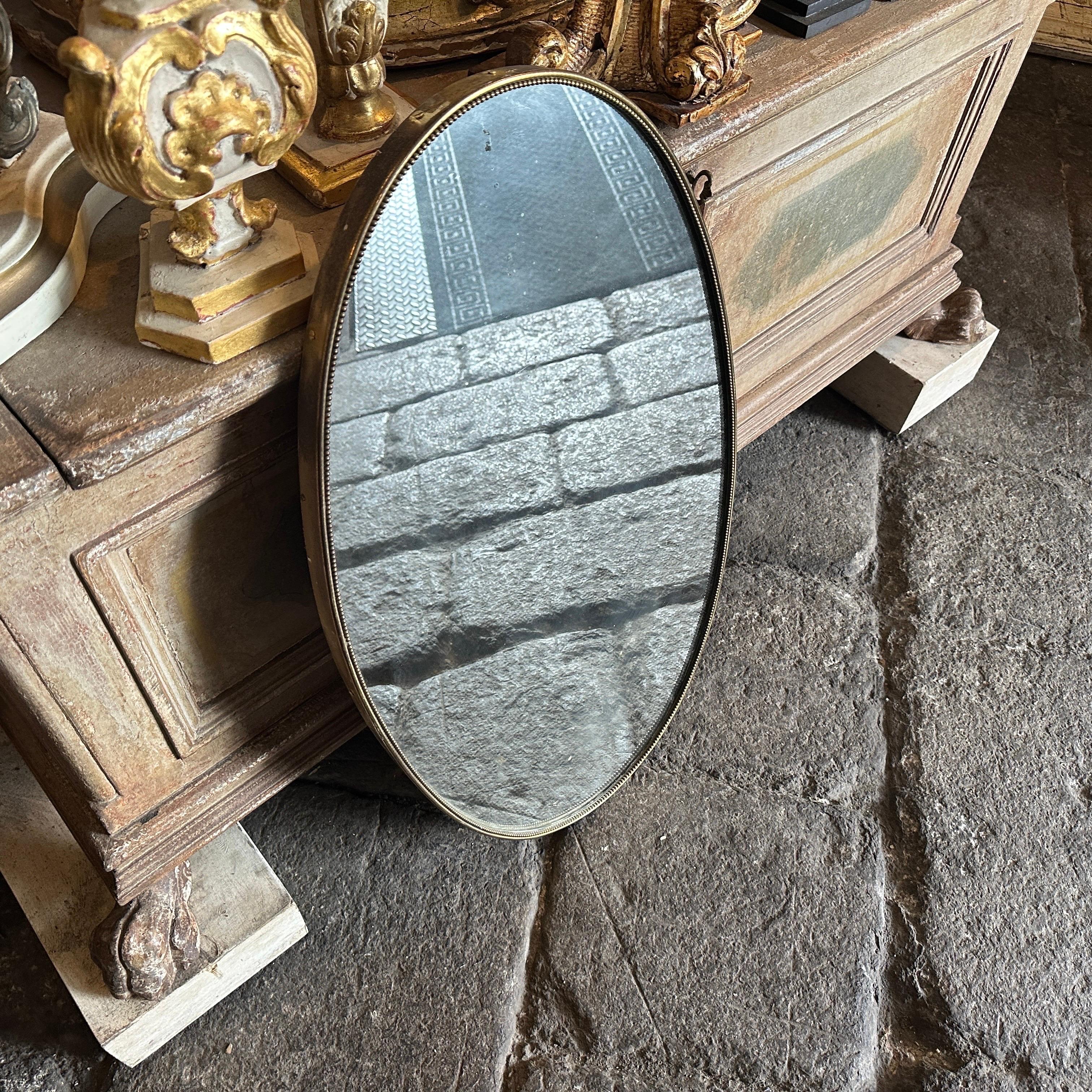 1960er Giò Ponti Stil Mitte des Jahrhunderts Modern Messing Italienisch Oval Wandspiegel im Angebot 6