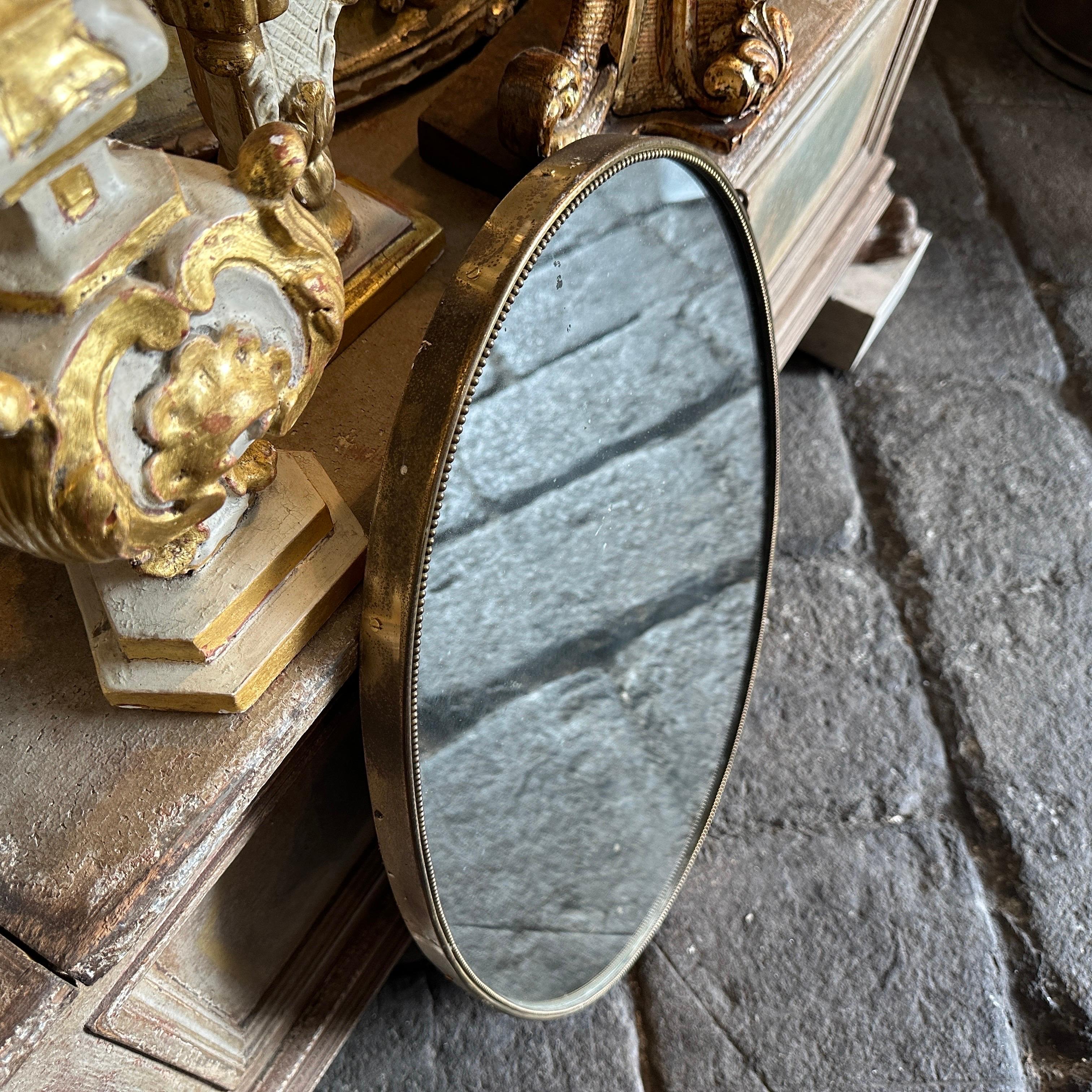 1960er Giò Ponti Stil Mitte des Jahrhunderts Modern Messing Italienisch Oval Wandspiegel im Zustand „Gut“ im Angebot in Aci Castello, IT