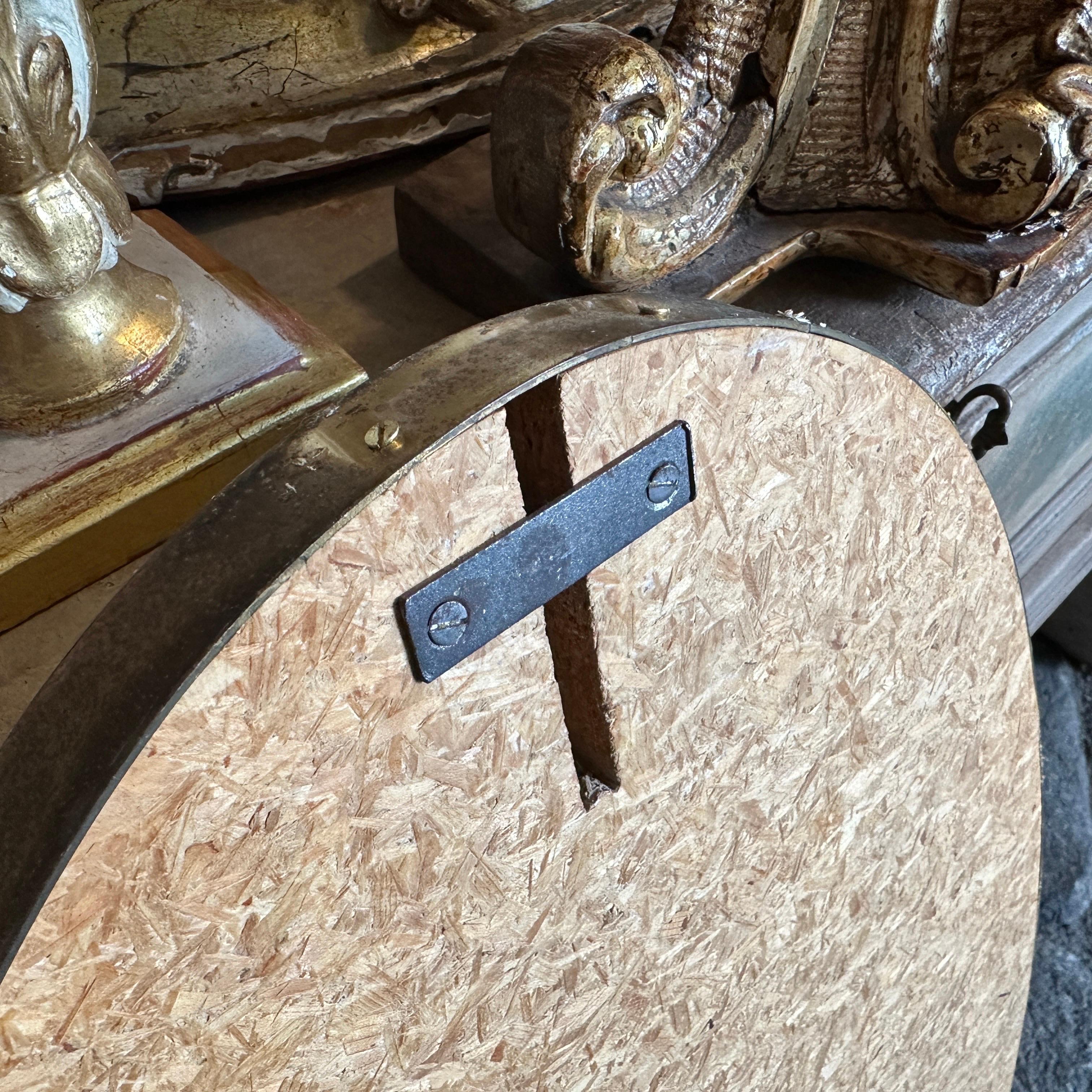 1960er Giò Ponti Stil Mitte des Jahrhunderts Modern Messing Italienisch Oval Wandspiegel (20. Jahrhundert) im Angebot