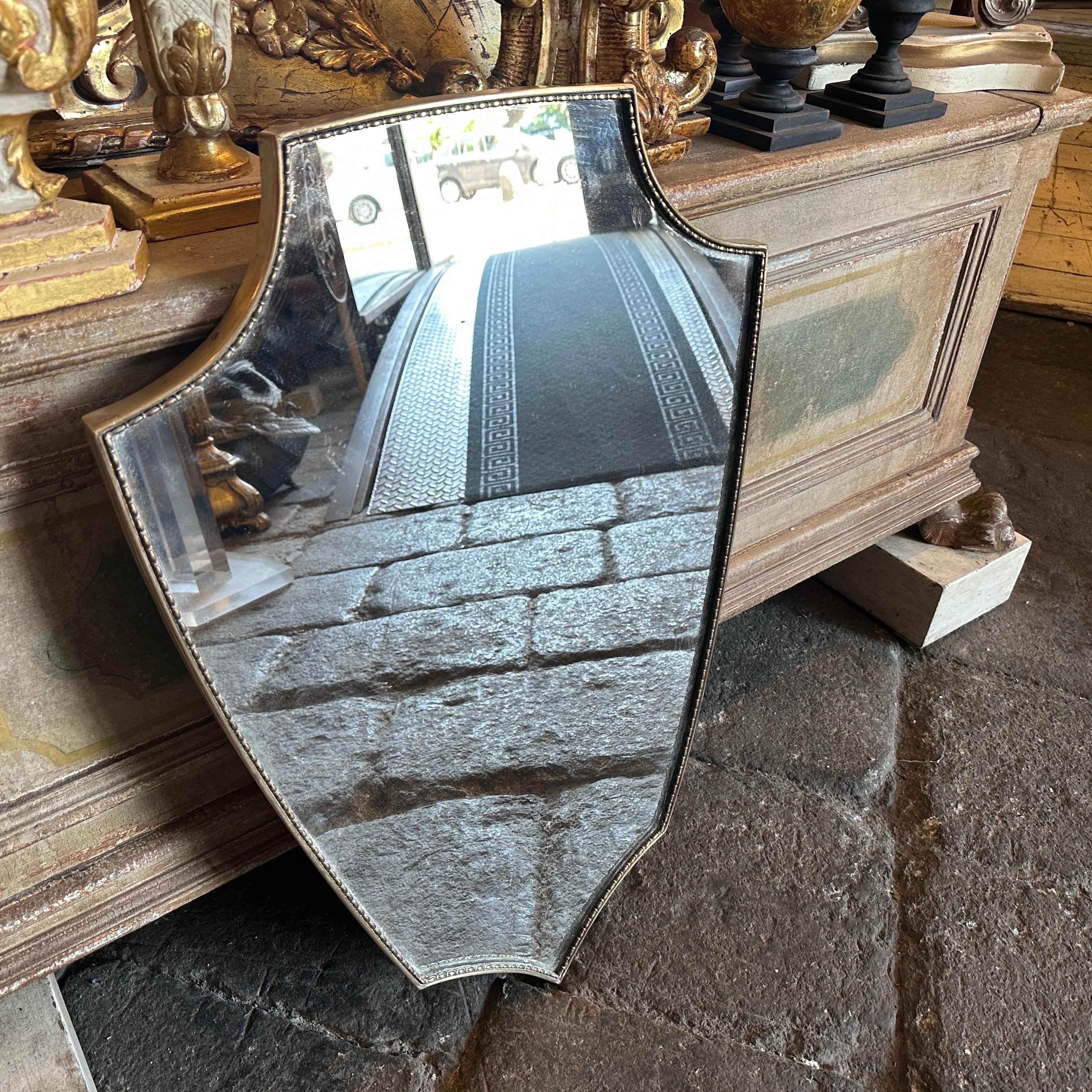 1960s Gio Ponti Style Mid-Century Modern Brass Italian Shield Wall Mirror For Sale 4