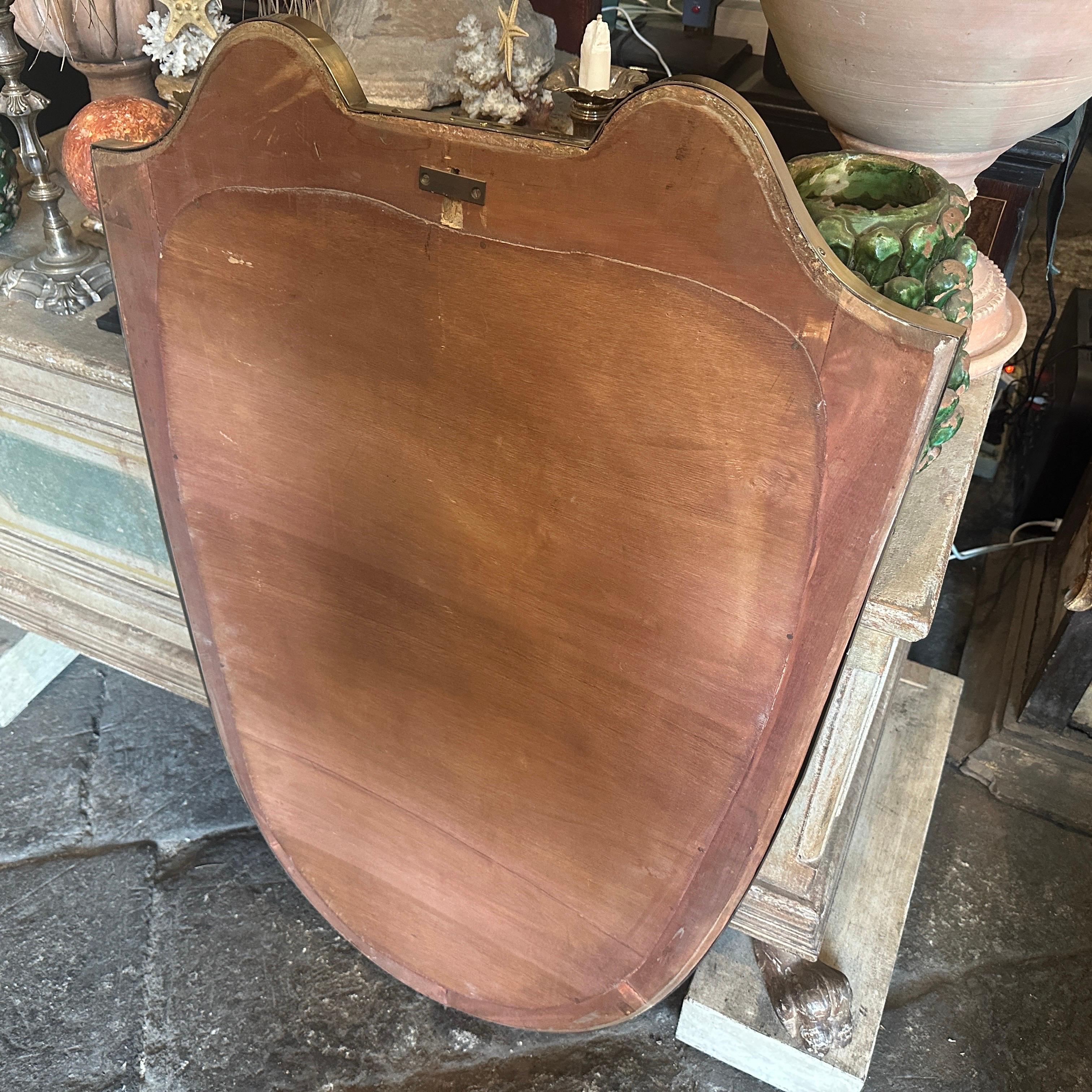 1960s Gio Ponti Style Mid-Century Modern Shield Shaped Italian Big Wall Mirror For Sale 4